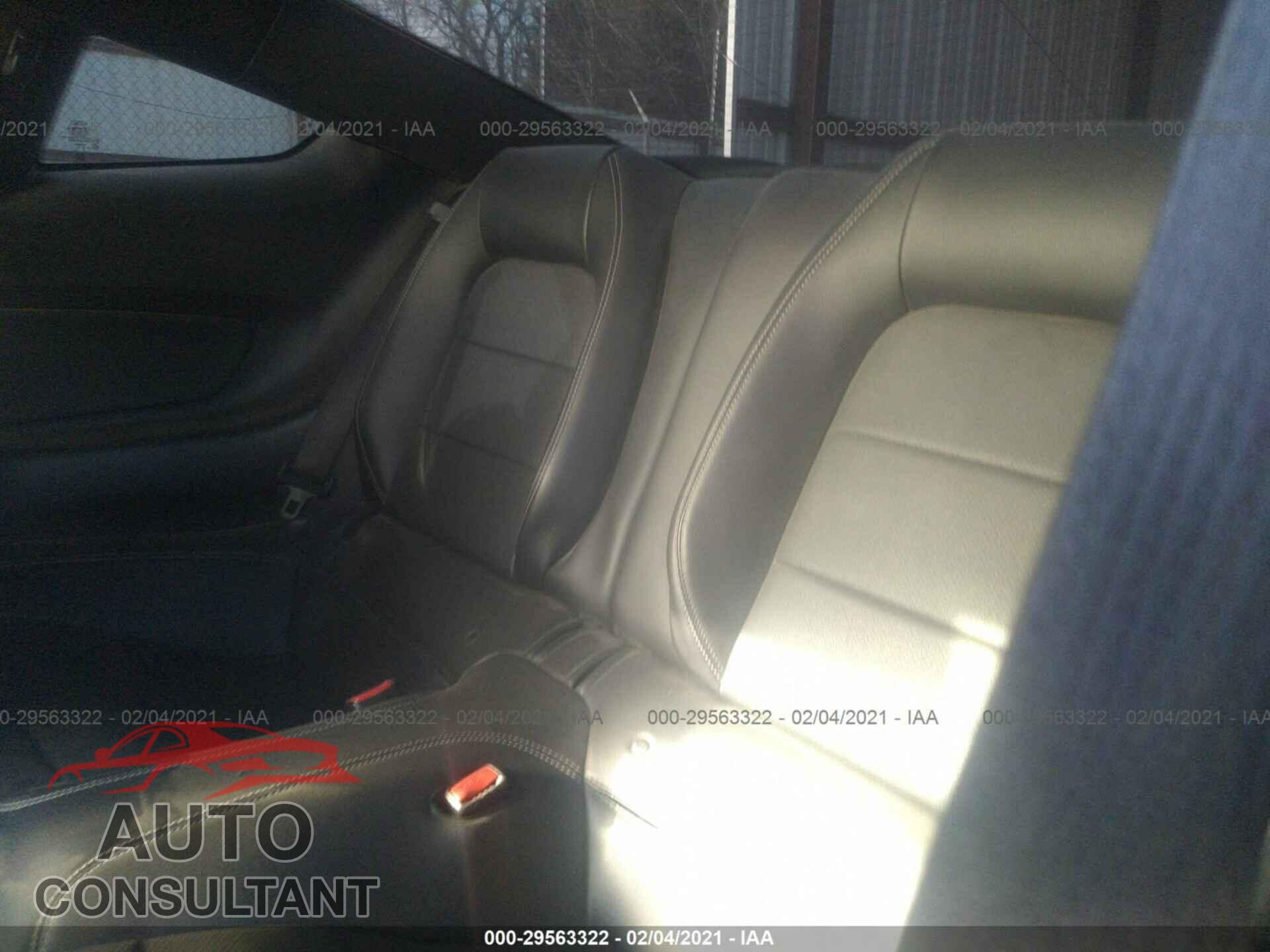 FORD MUSTANG 2017 - 1FA6P8TH5H5272036