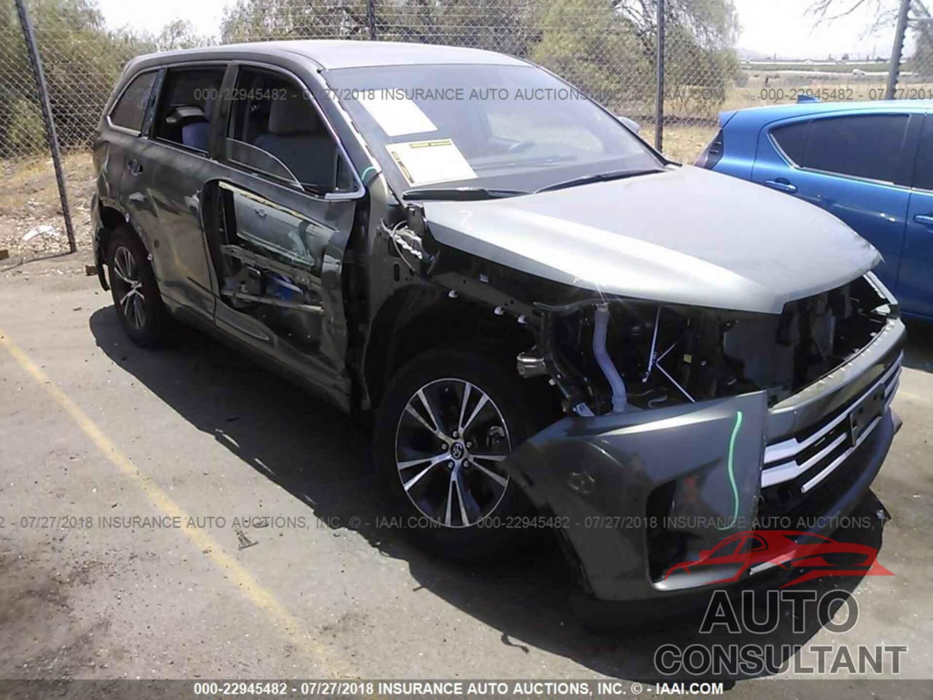 Toyota Highlander 2018 - 5TDZARFH4JS034575
