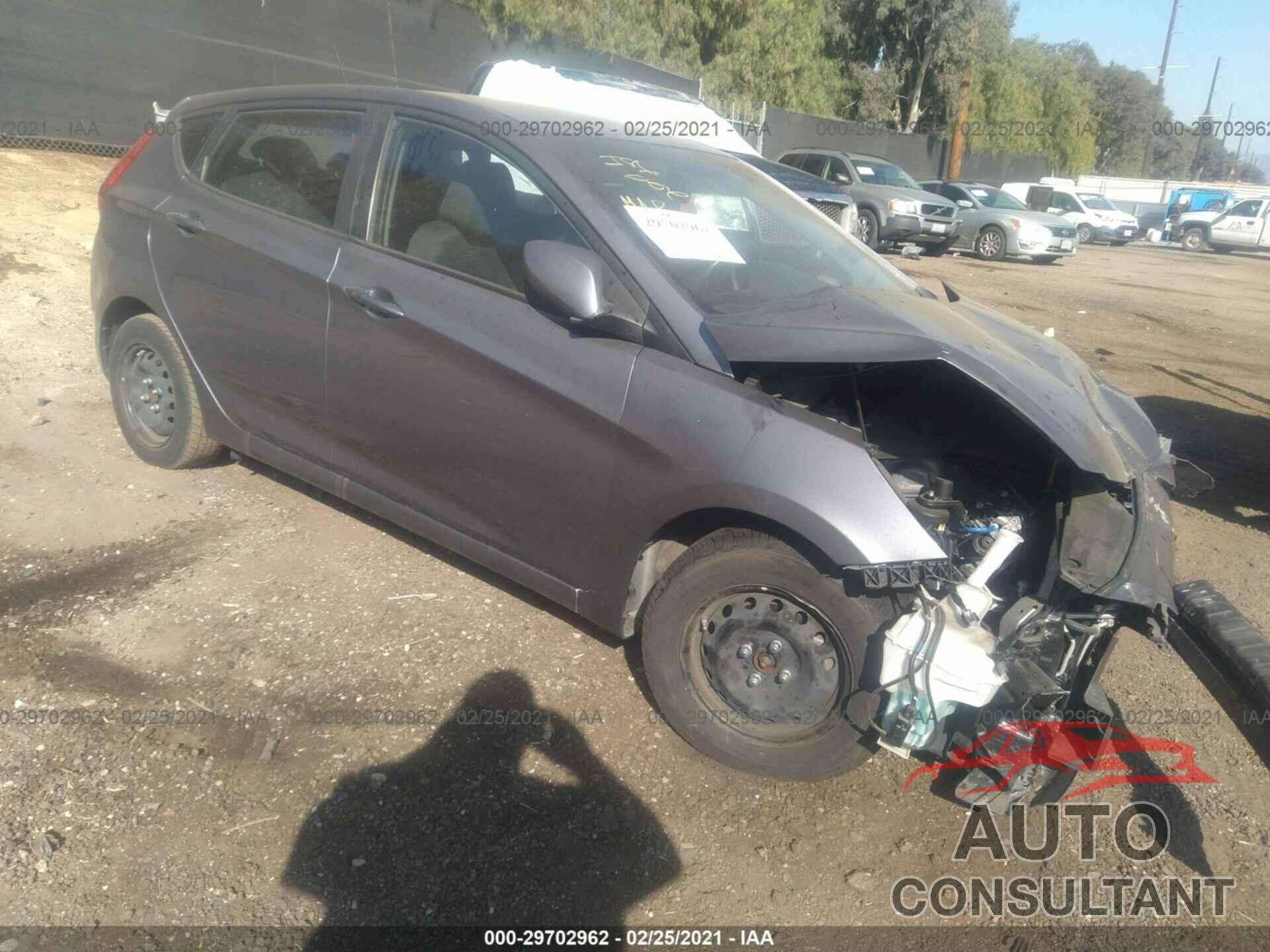 HYUNDAI ACCENT 2017 - KMHCT5AE3HU301986