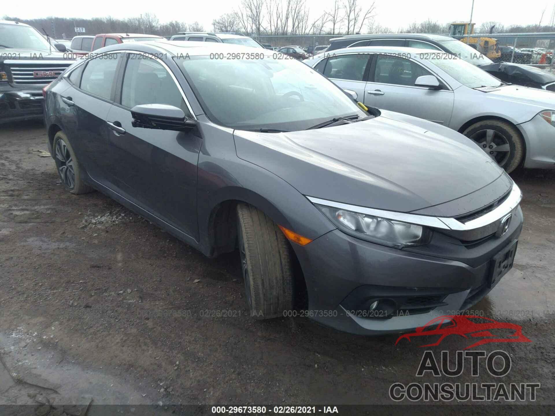 HONDA CIVIC SEDAN 2017 - 19XFC1F38HE000842