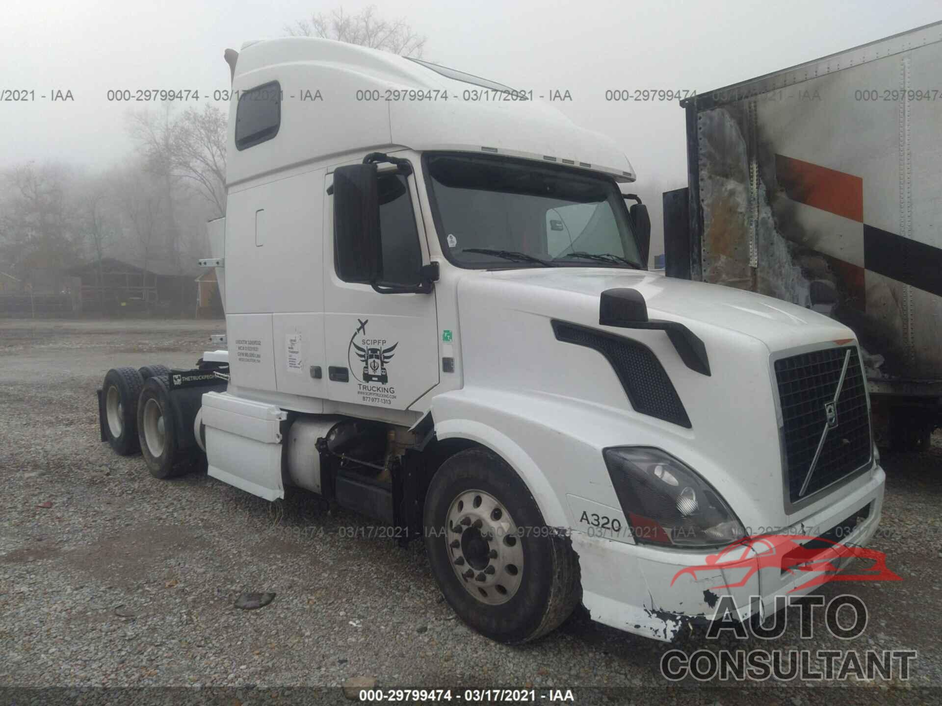 VOLVO VN 2016 - 4V4NC9EH0GN961862