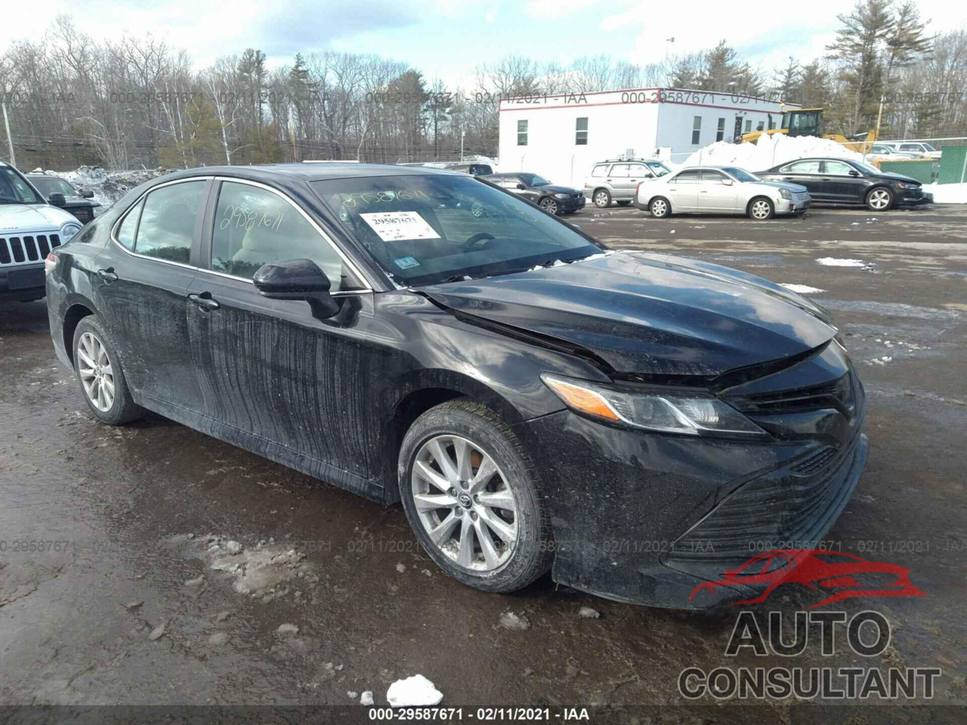 TOYOTA CAMRY 2018 - 4T1B11HK7JU577969