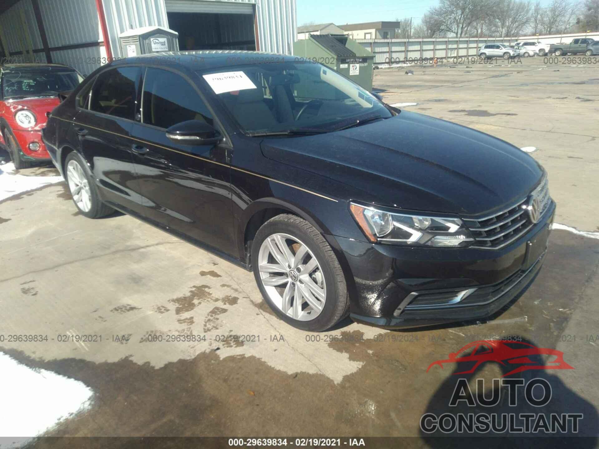 VOLKSWAGEN PASSAT 2019 - 1VWLA7A33KC003677
