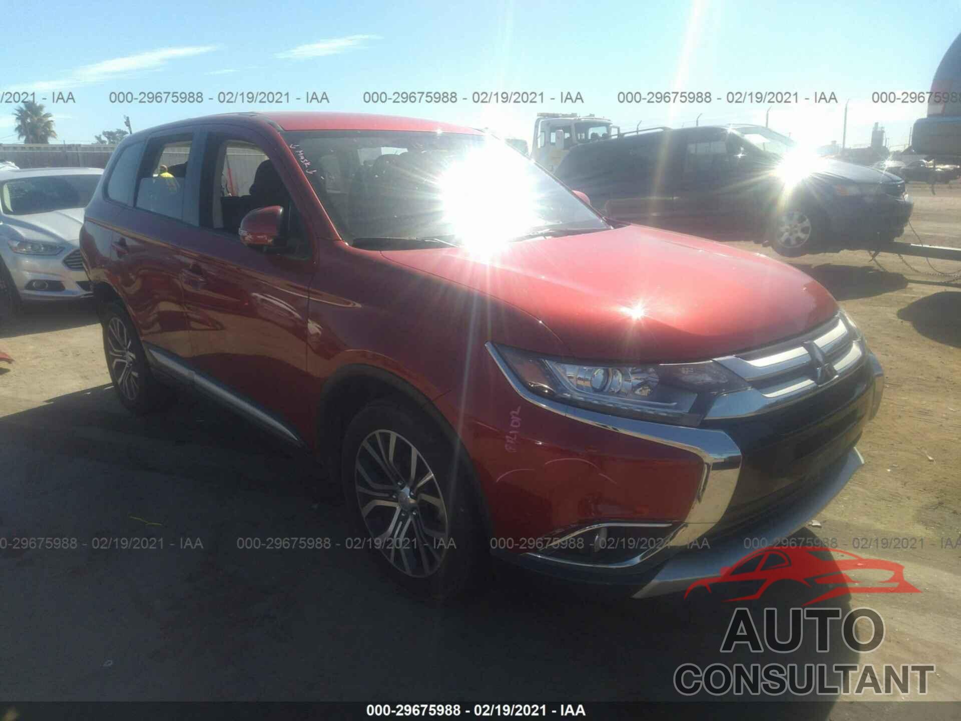 MITSUBISHI OUTLANDER 2018 - JA4AD3A31JZ040792