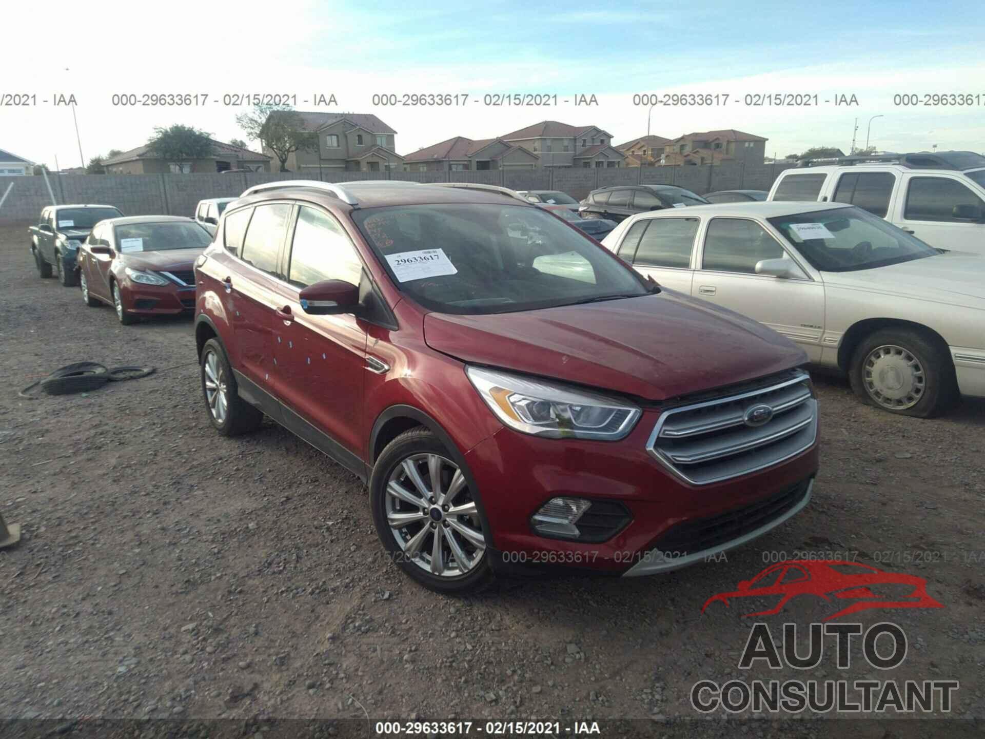 FORD ESCAPE 2017 - 1FMCU0J93HUB31017