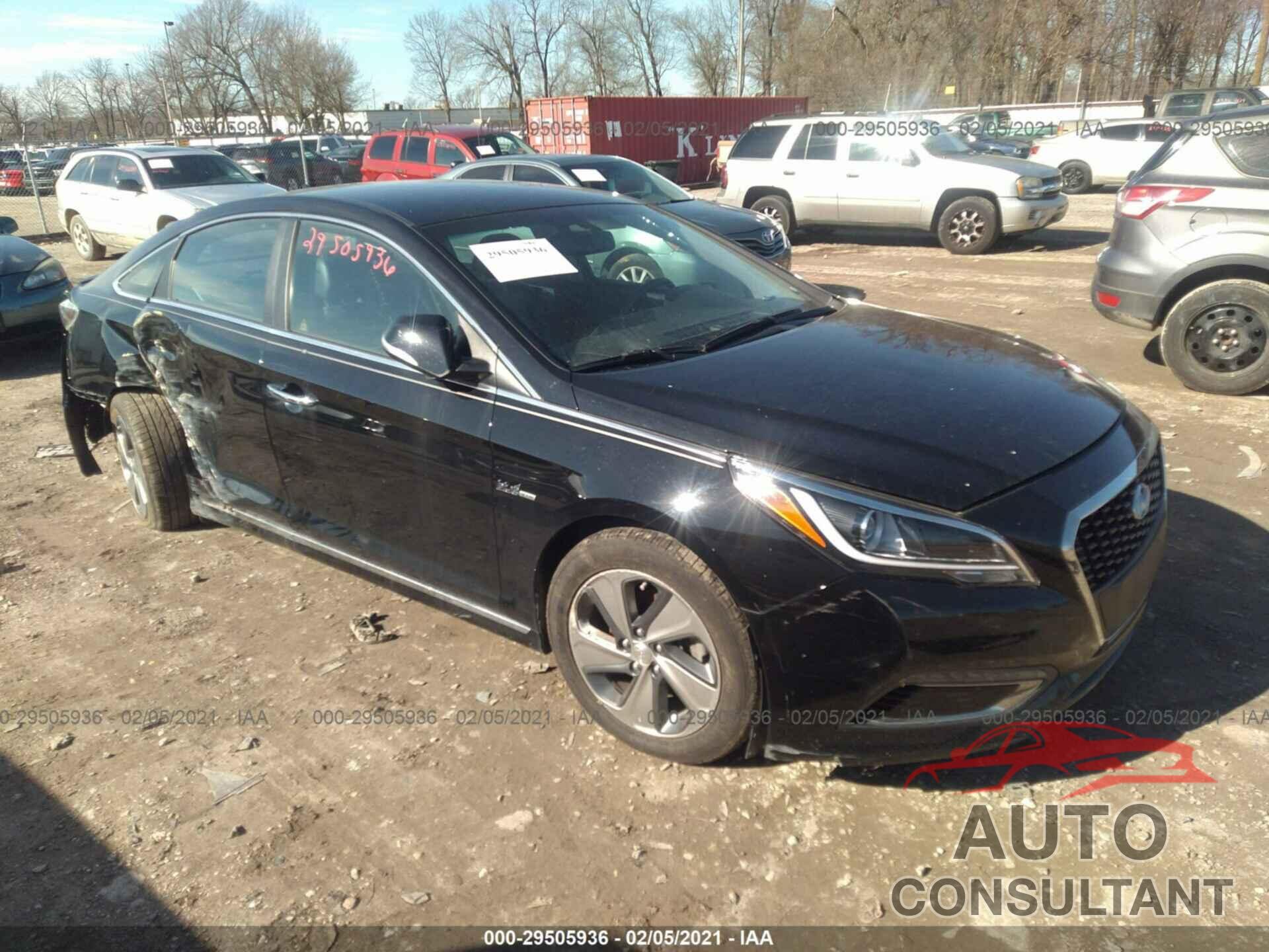 HYUNDAI SONATA HYBRID 2017 - KMHE34L14HA048949