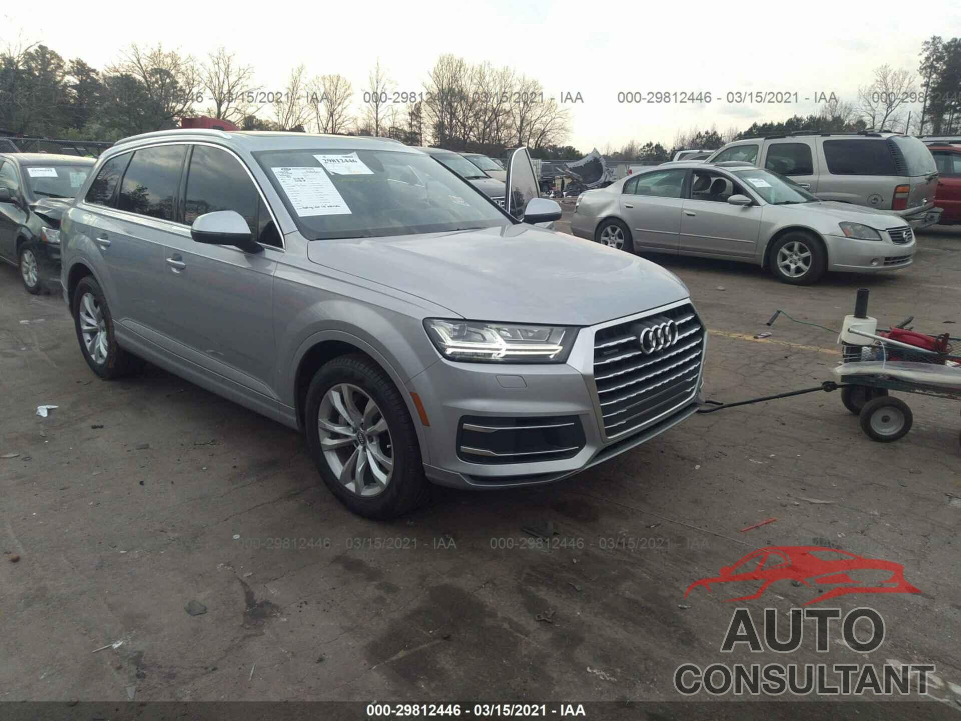 AUDI Q7 2019 - WA1LHAF76KD047846