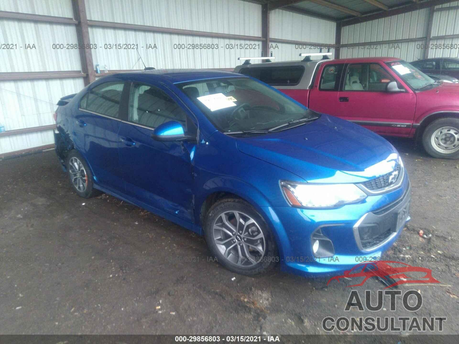 CHEVROLET SONIC 2019 - 1G1JD5SB8K4110383