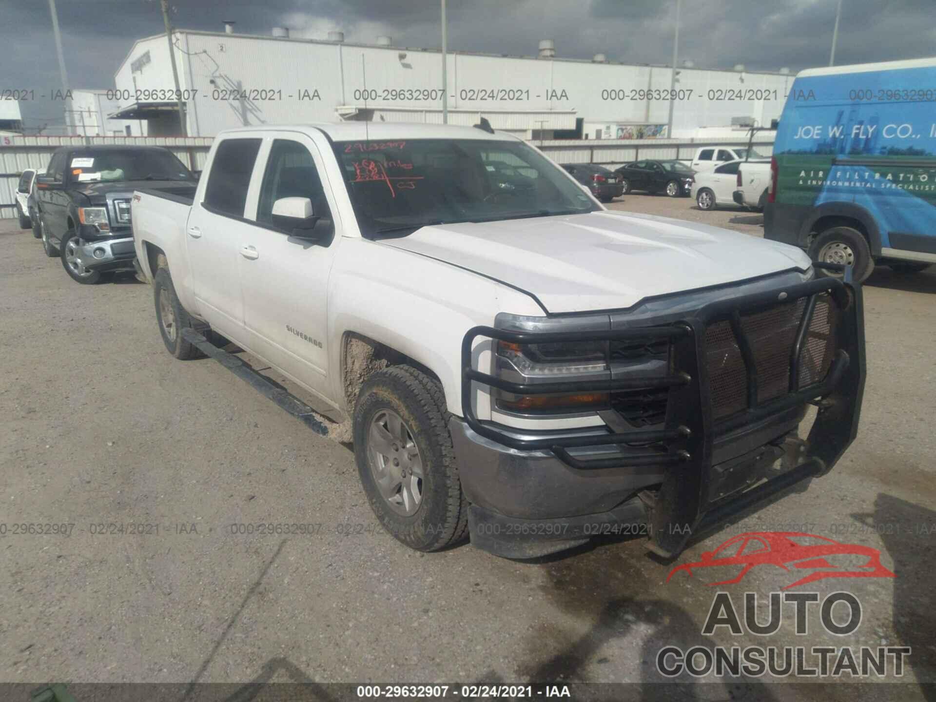 CHEVROLET SILVERADO 1500 2018 - 3GCUKREC0JG313209