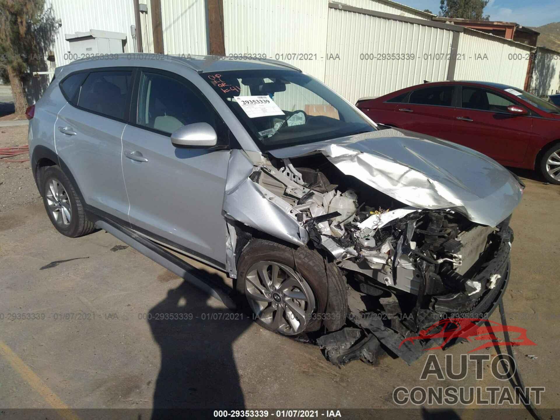HYUNDAI TUCSON 2018 - KM8J3CA42JU764100