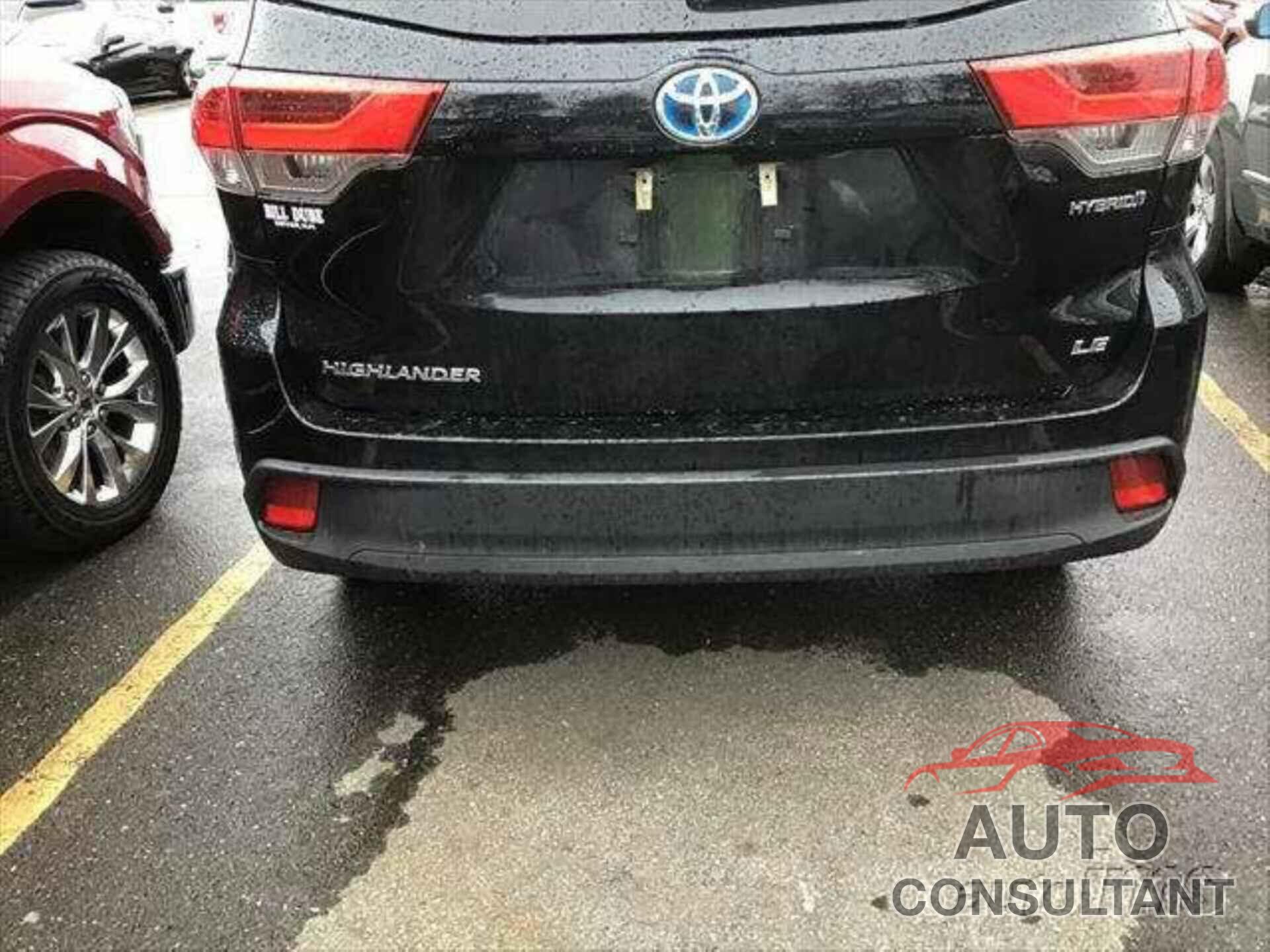 TOYOTA HIGHLANDER 2018 - 5TDBGRFH0JS038722