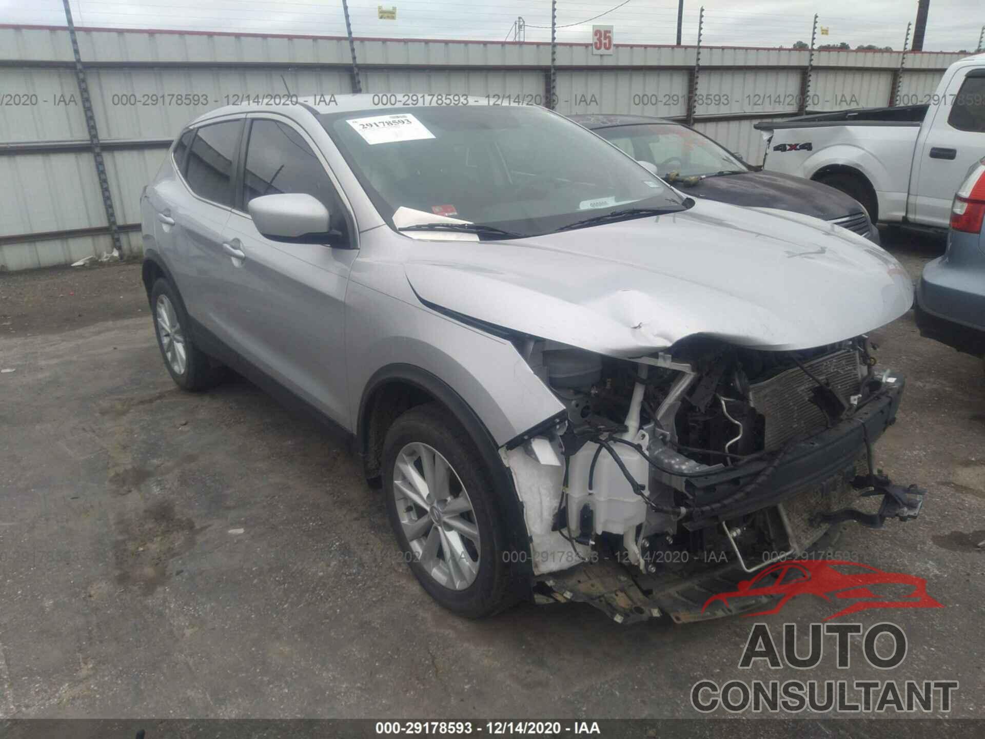 NISSAN ROGUE SPORT 2018 - JN1BJ1CP2JW164873