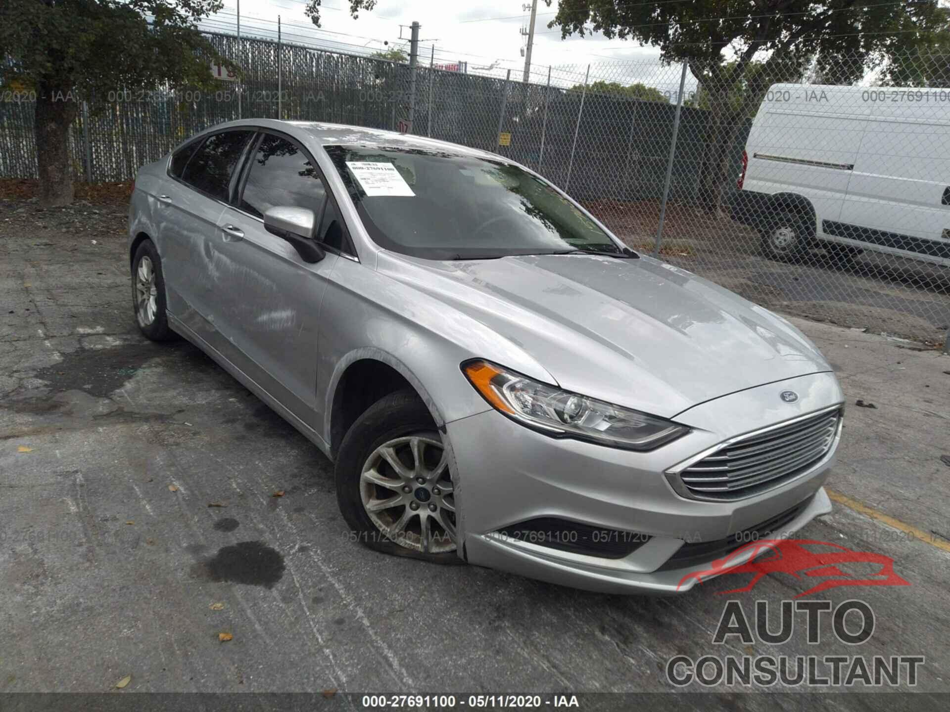 Ford Fusion 2018 - 3FA6P0G71JR157634