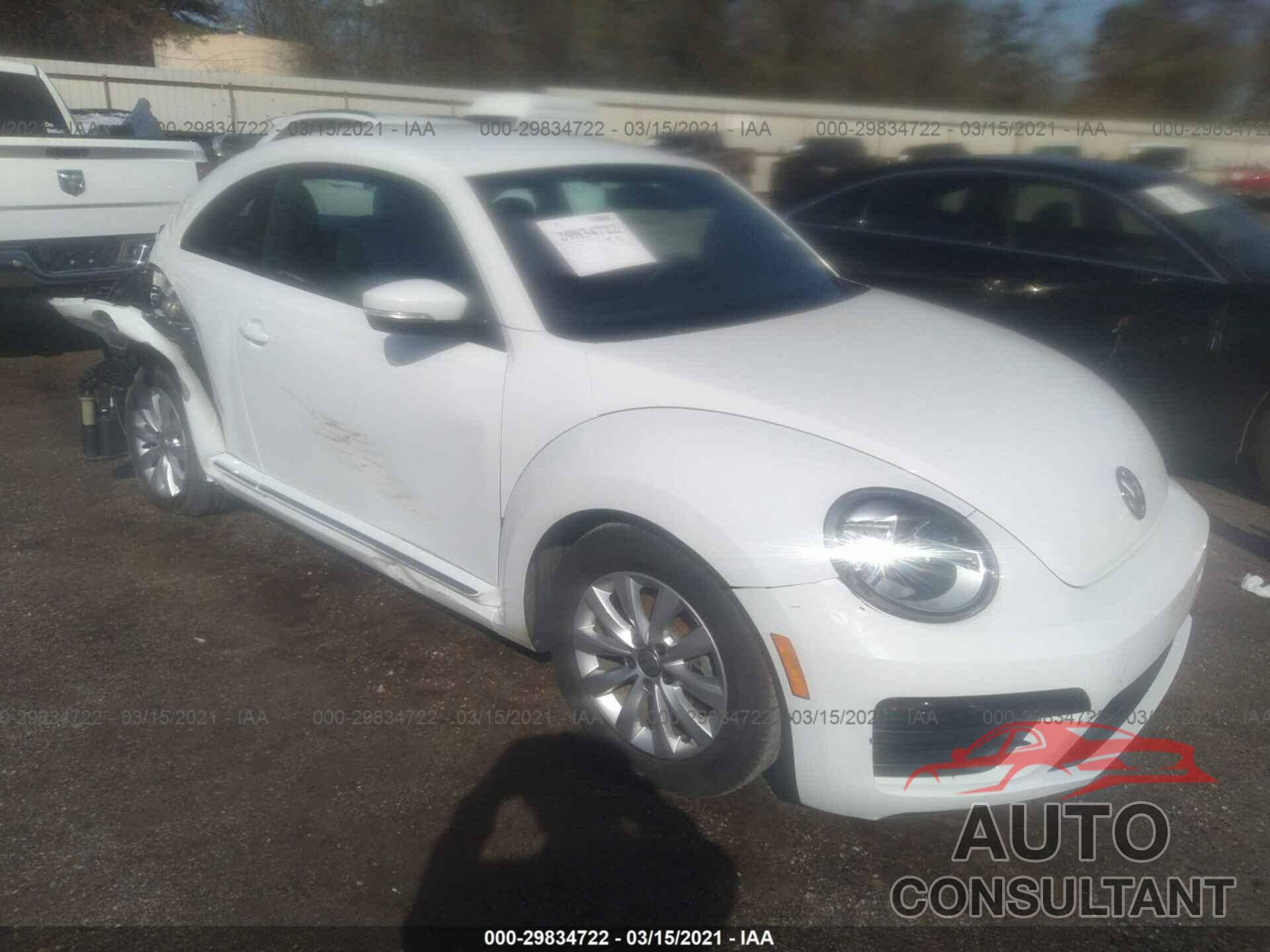 VOLKSWAGEN BEETLE 2019 - 3VWFD7AT2KM710952