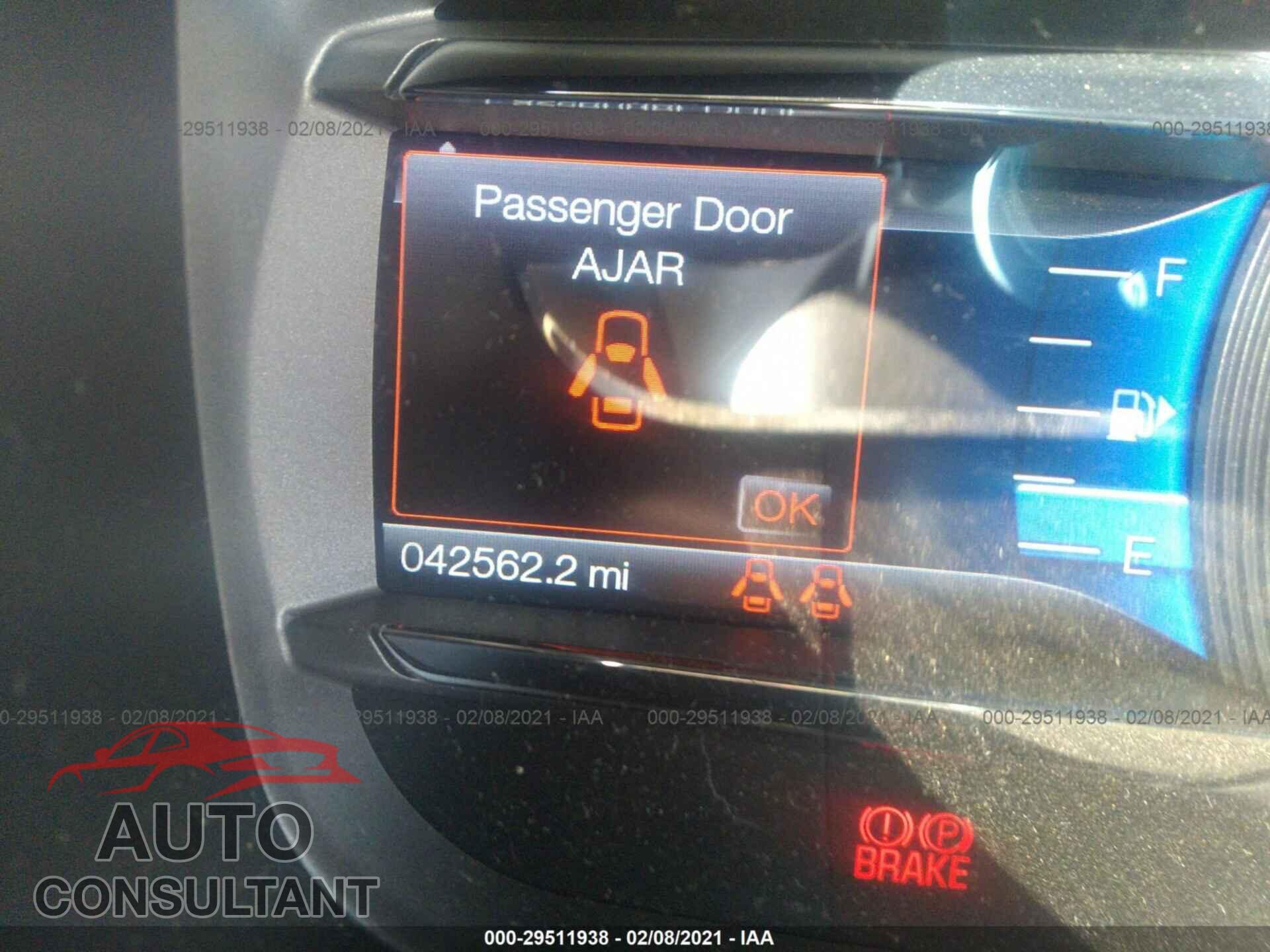 FORD TAURUS 2017 - 1FAHP2F85HG119324