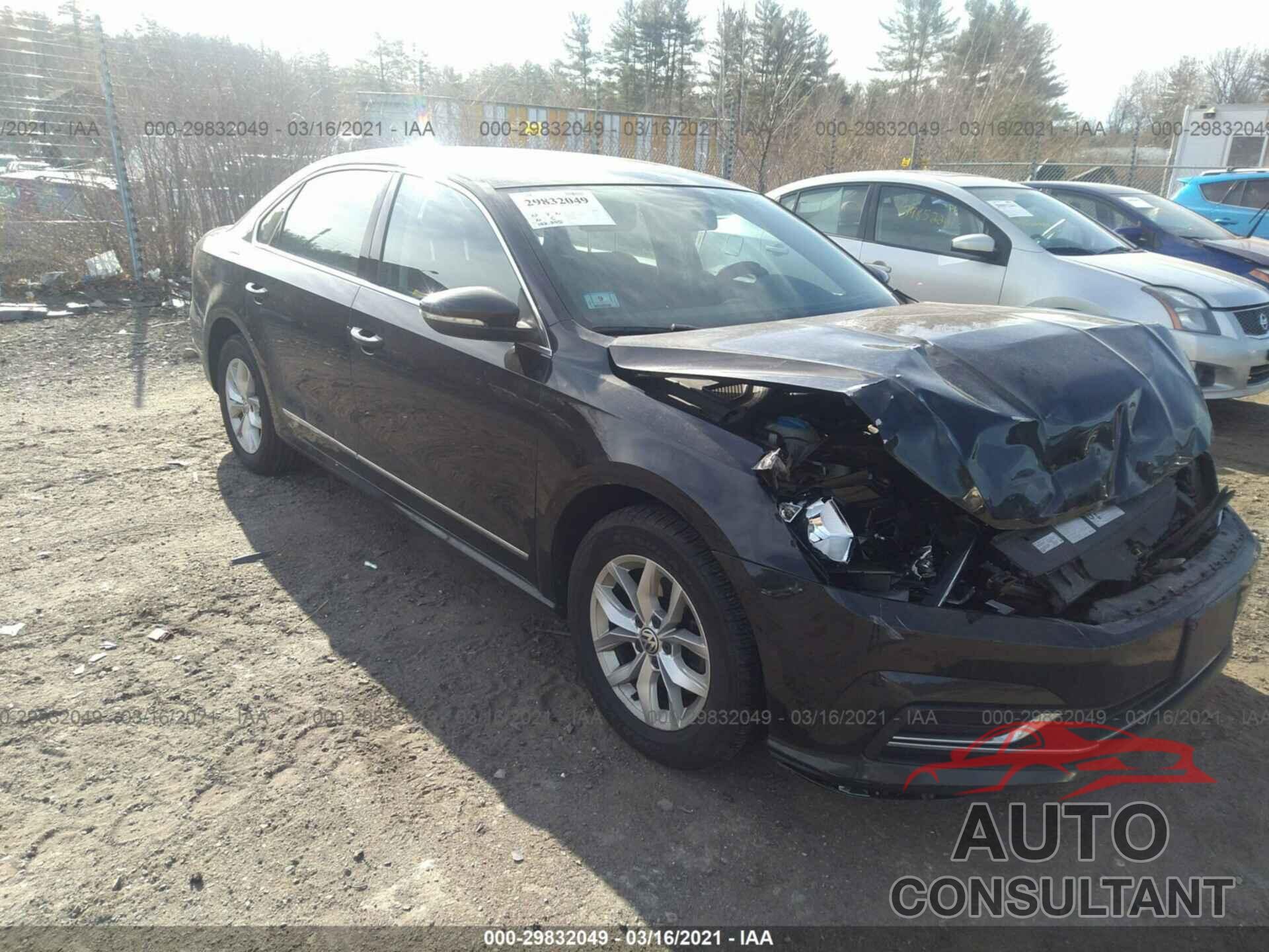 VOLKSWAGEN PASSAT 2017 - 1VWAT7A35HC041616