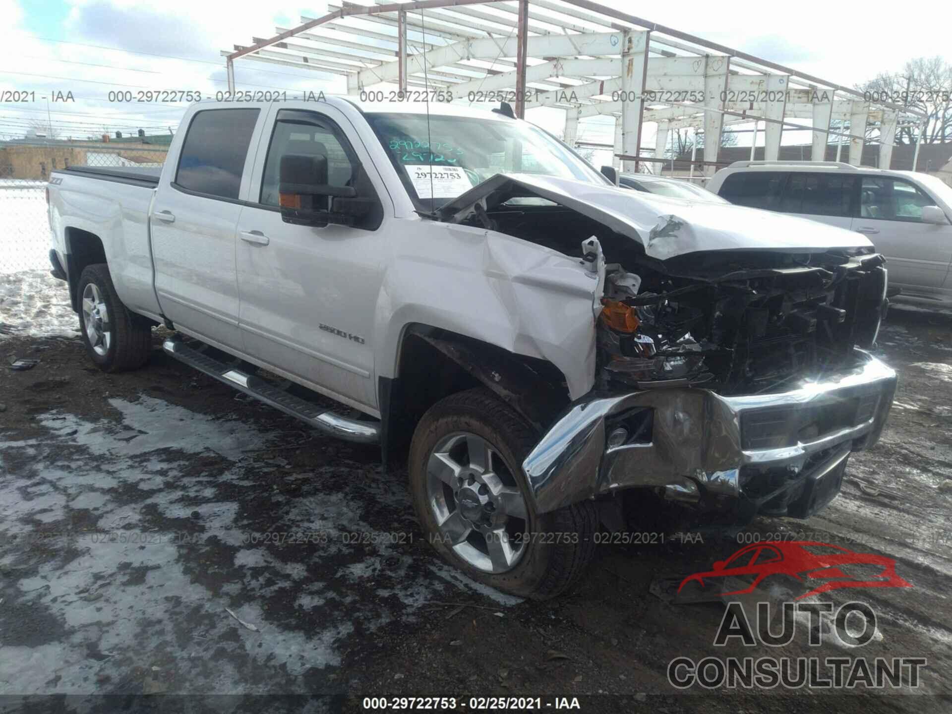 CHEVROLET SILVERADO 2500HD 2018 - 1GC1KVEG5JF269451