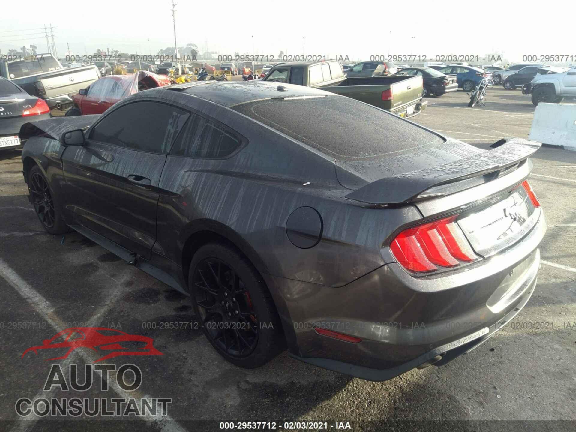 FORD MUSTANG 2018 - 1FA6P8TH5J5117329