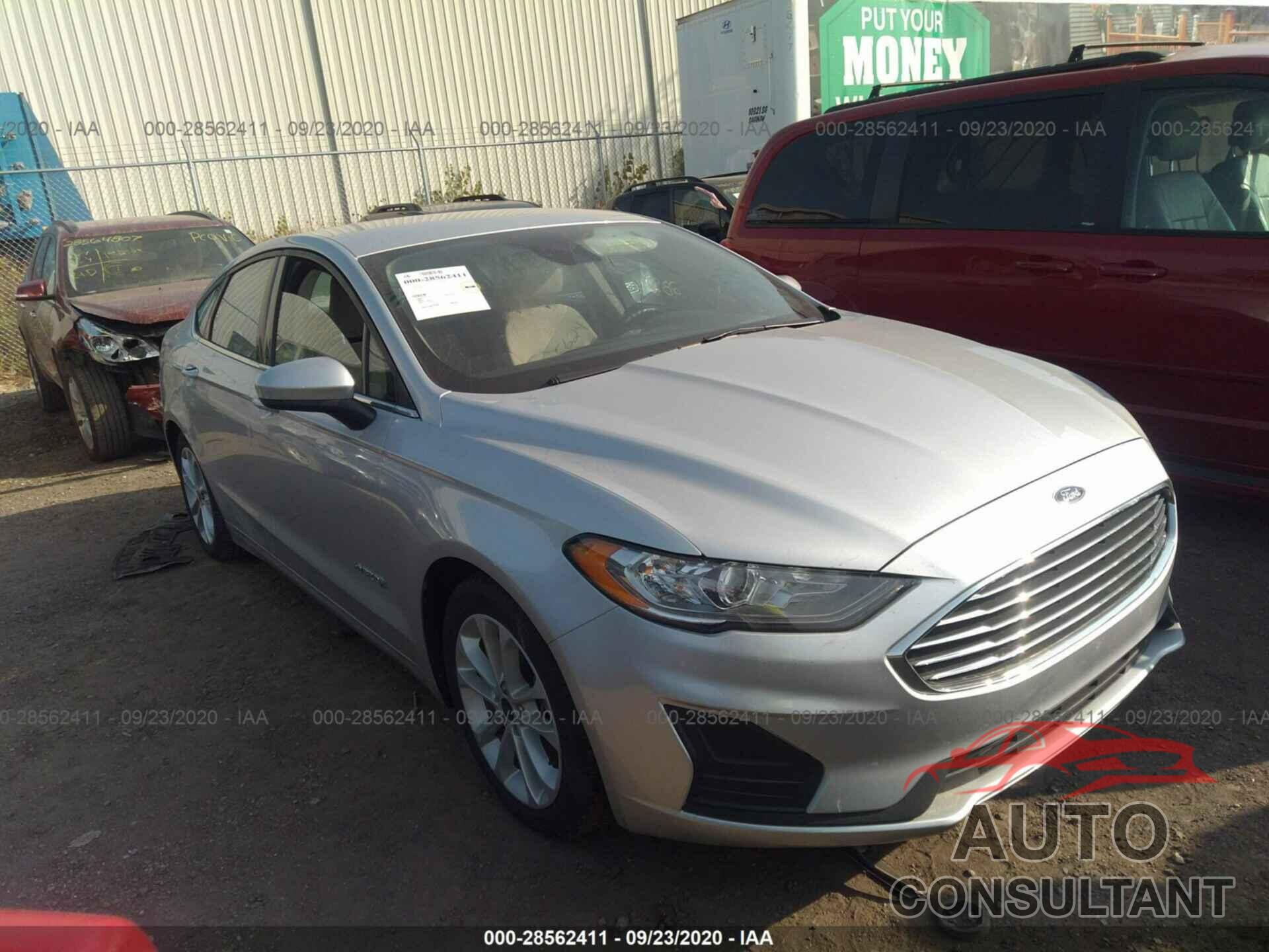 FORD FUSION HYBRID 2019 - 3FA6P0LU5KR168407