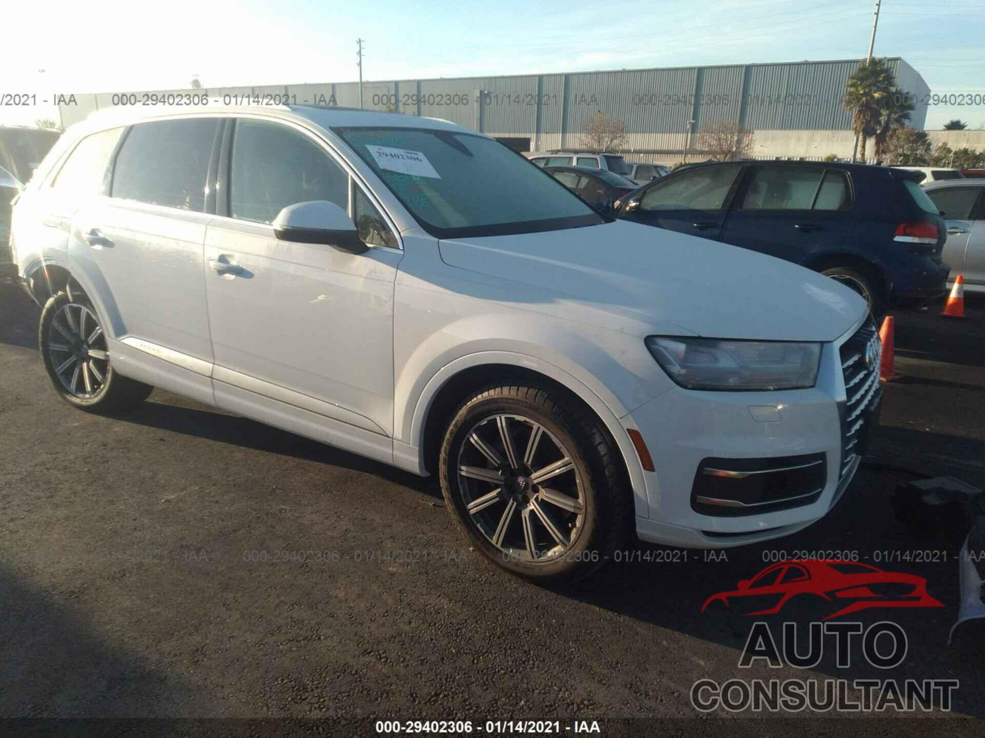 AUDI Q7 2018 - WA1LAAF7XJD000760