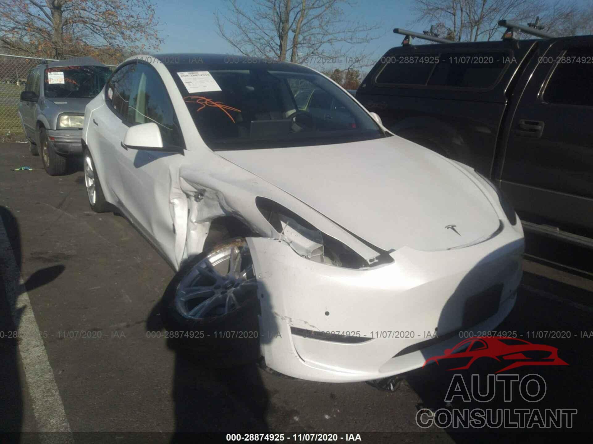 TESLA MODEL Y 2020 - 5YJYGDEE2LF043836