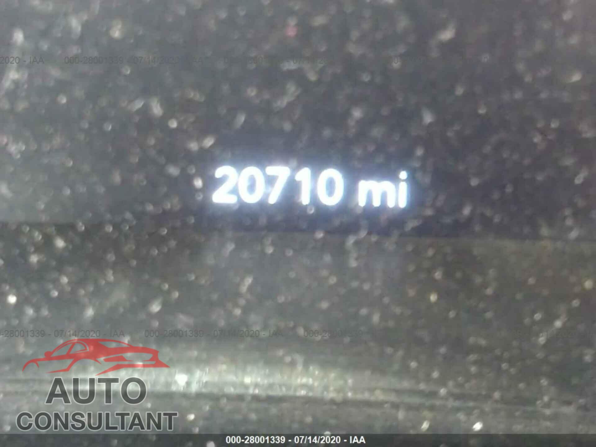Dodge Challenger 2018 - 2C3CDZFJ9JH310977