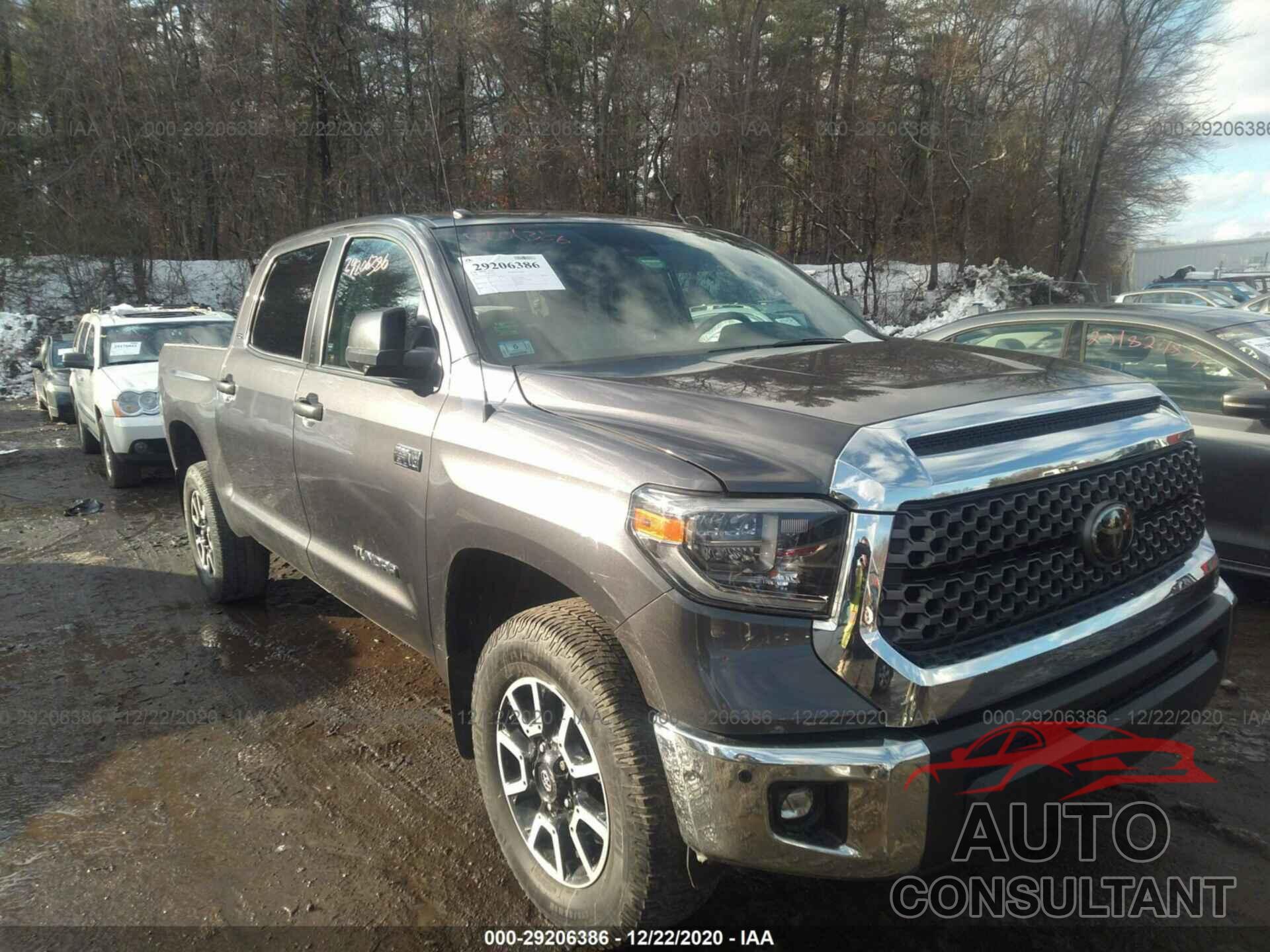 TOYOTA TUNDRA 4WD 2018 - 5TFDY5F12JX710047