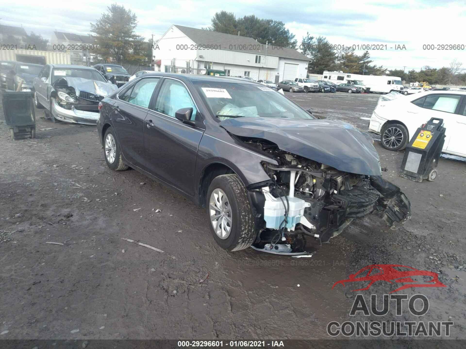 TOYOTA CAMRY 2016 - 4T4BF1FK2GR582869