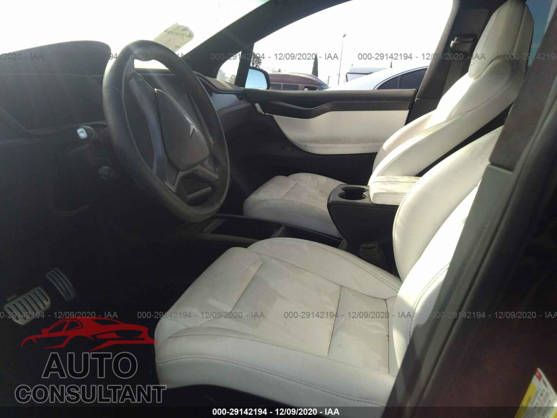 TESLA MODEL X 2018 - 5YJXCBE42JF136064