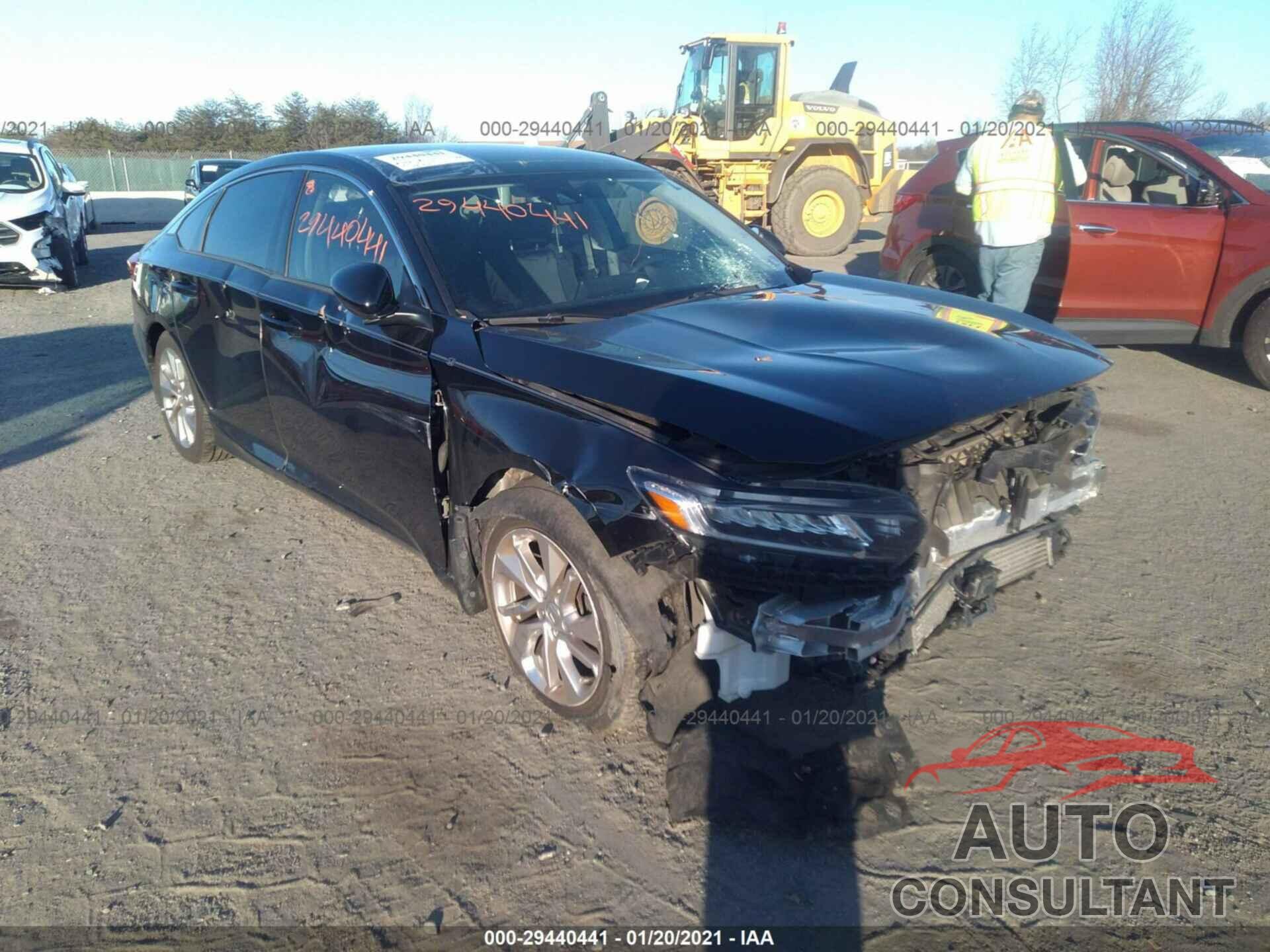 HONDA ACCORD SEDAN 2018 - 1HGCV1F17JA070404