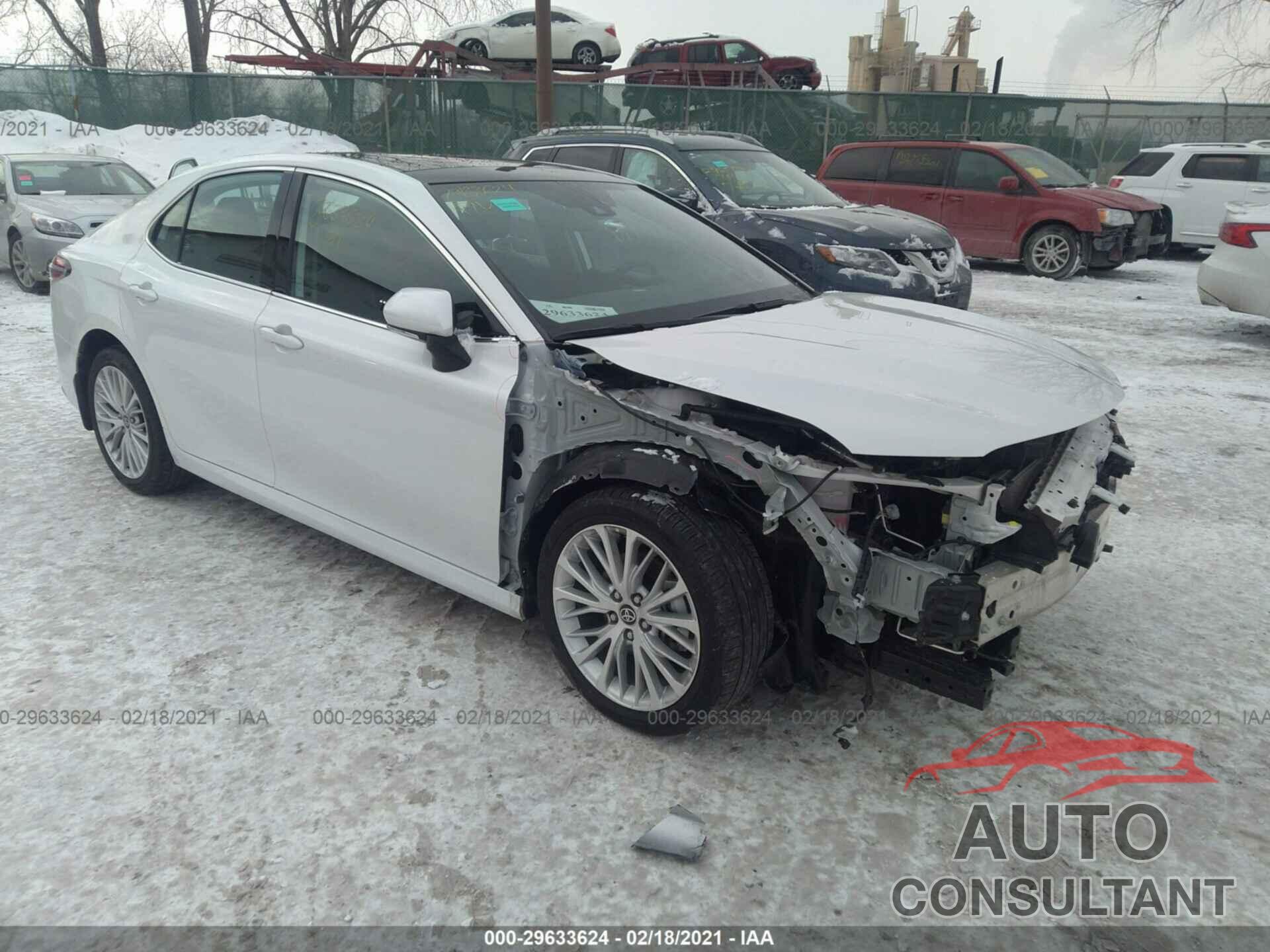TOYOTA CAMRY 2020 - 4T1F11BKXLU003962