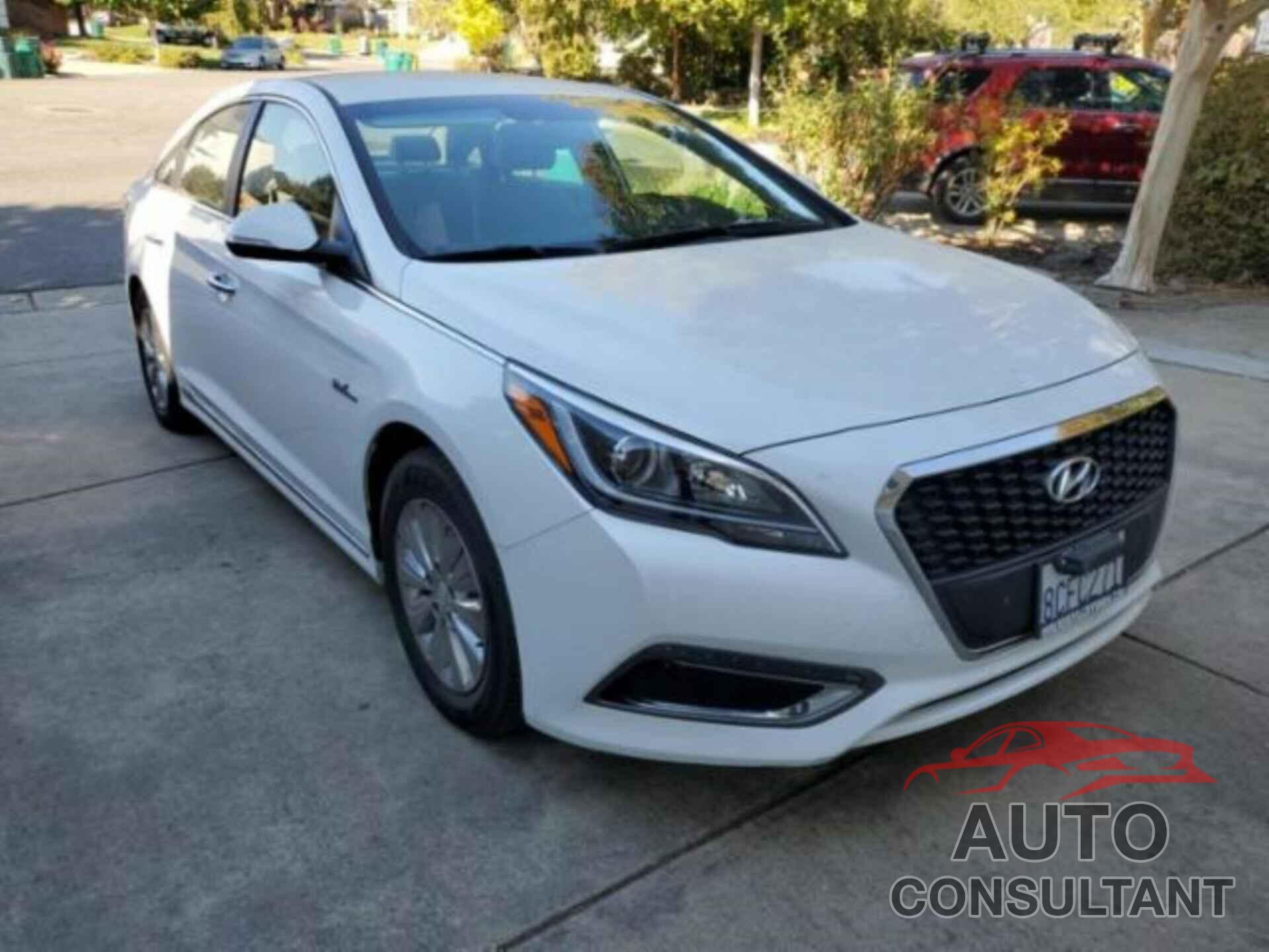 HYUNDAI SONATA HYBRID 2017 - KMHE24L37HA070853