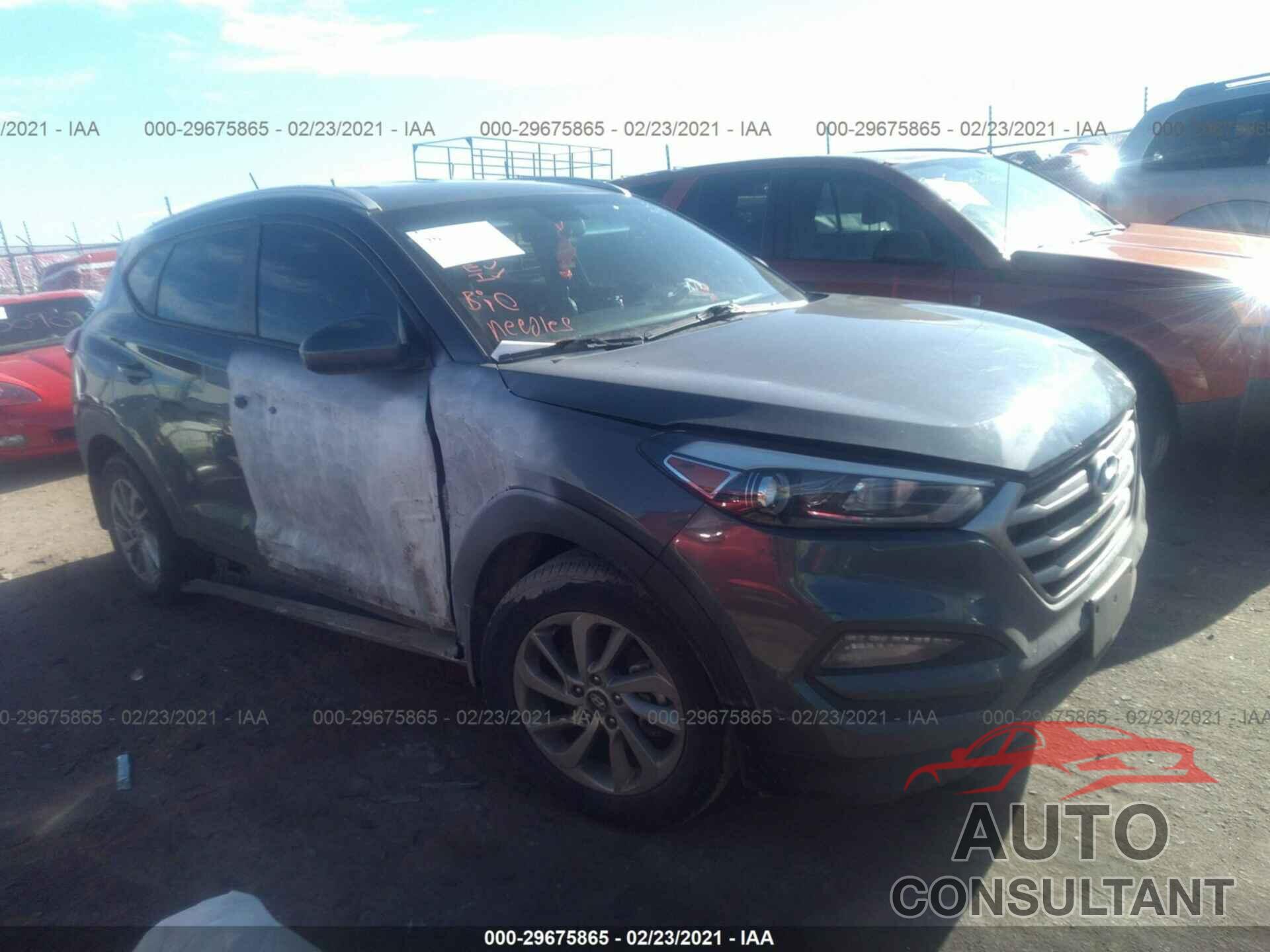 HYUNDAI TUCSON 2017 - KM8J3CA43HU412072