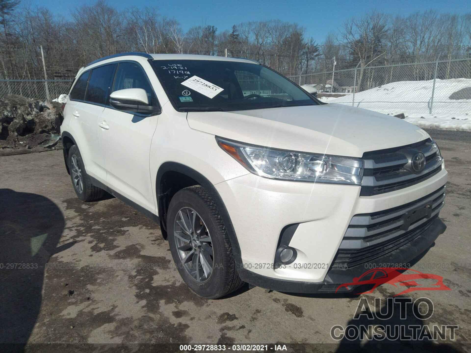 TOYOTA HIGHLANDER 2019 - 5TDJZRFH5KS567509