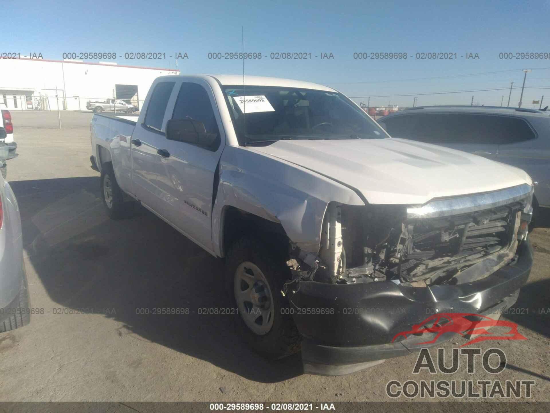 CHEVROLET SILVERADO 1500 2018 - 1GCVKNEC4JZ306518
