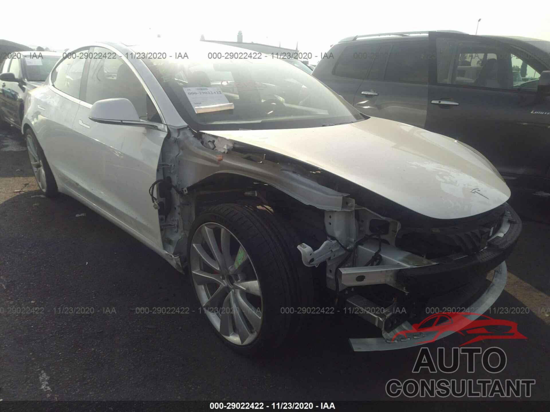 TESLA MODEL 3 2018 - 5YJ3E1EB0JF084385