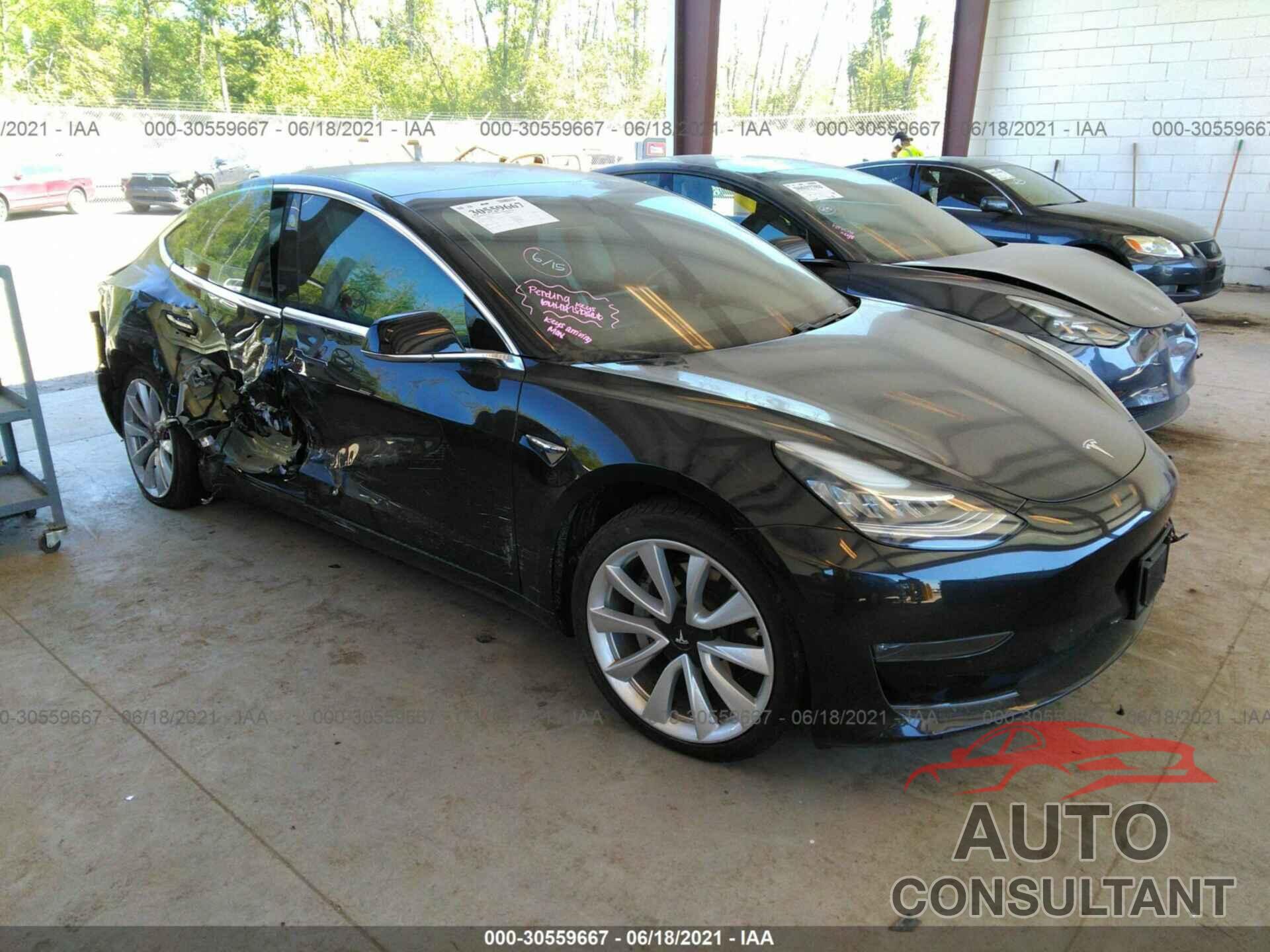 TESLA MODEL 3 2018 - 5YJ3E1EB3JF071596