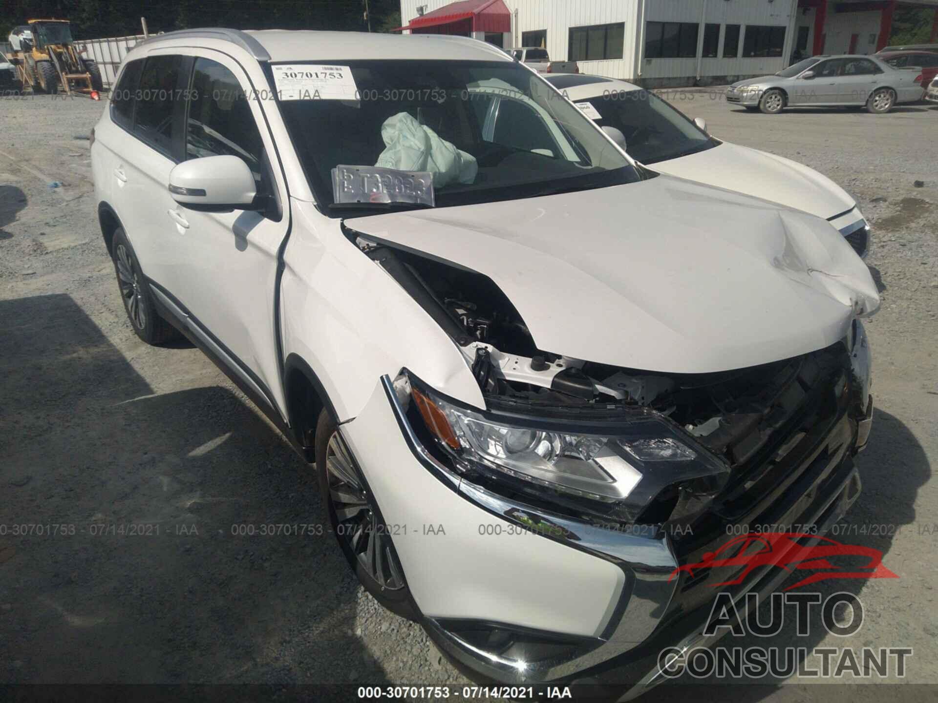 MITSUBISHI OUTLANDER 2020 - JA4AZ3A34LZ038426