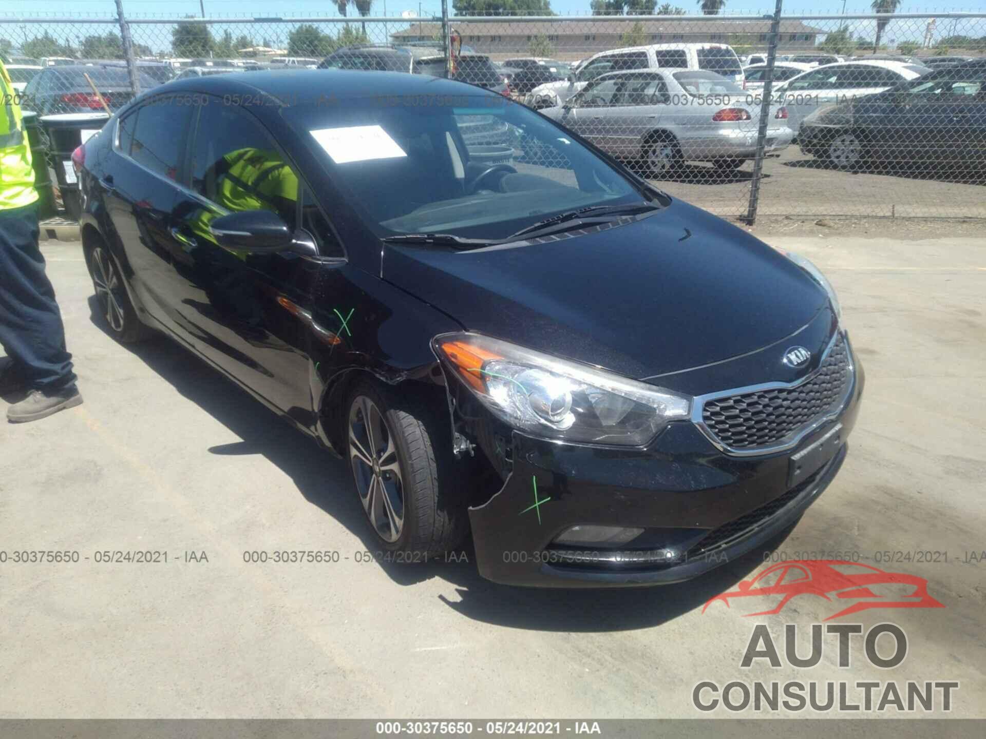 KIA FORTE 2016 - KNAFX4A8XG5506074