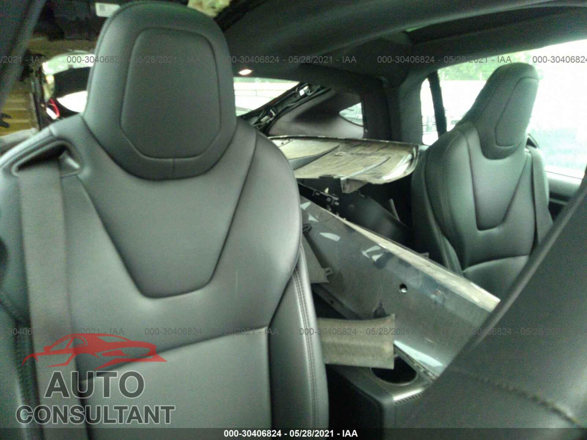 TESLA MODEL X 2018 - 5YJXCBE26JF135370