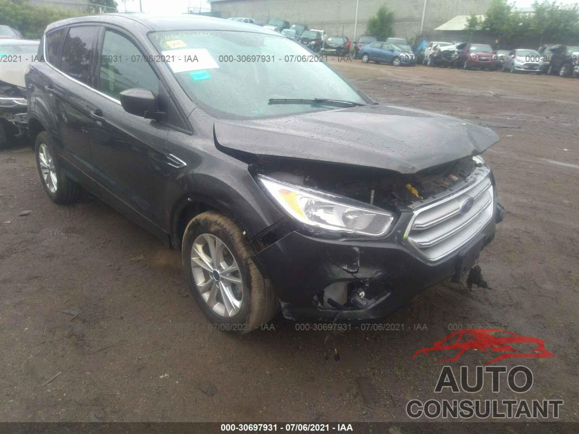 FORD ESCAPE 2017 - 1FMCU0GD3HUB02645