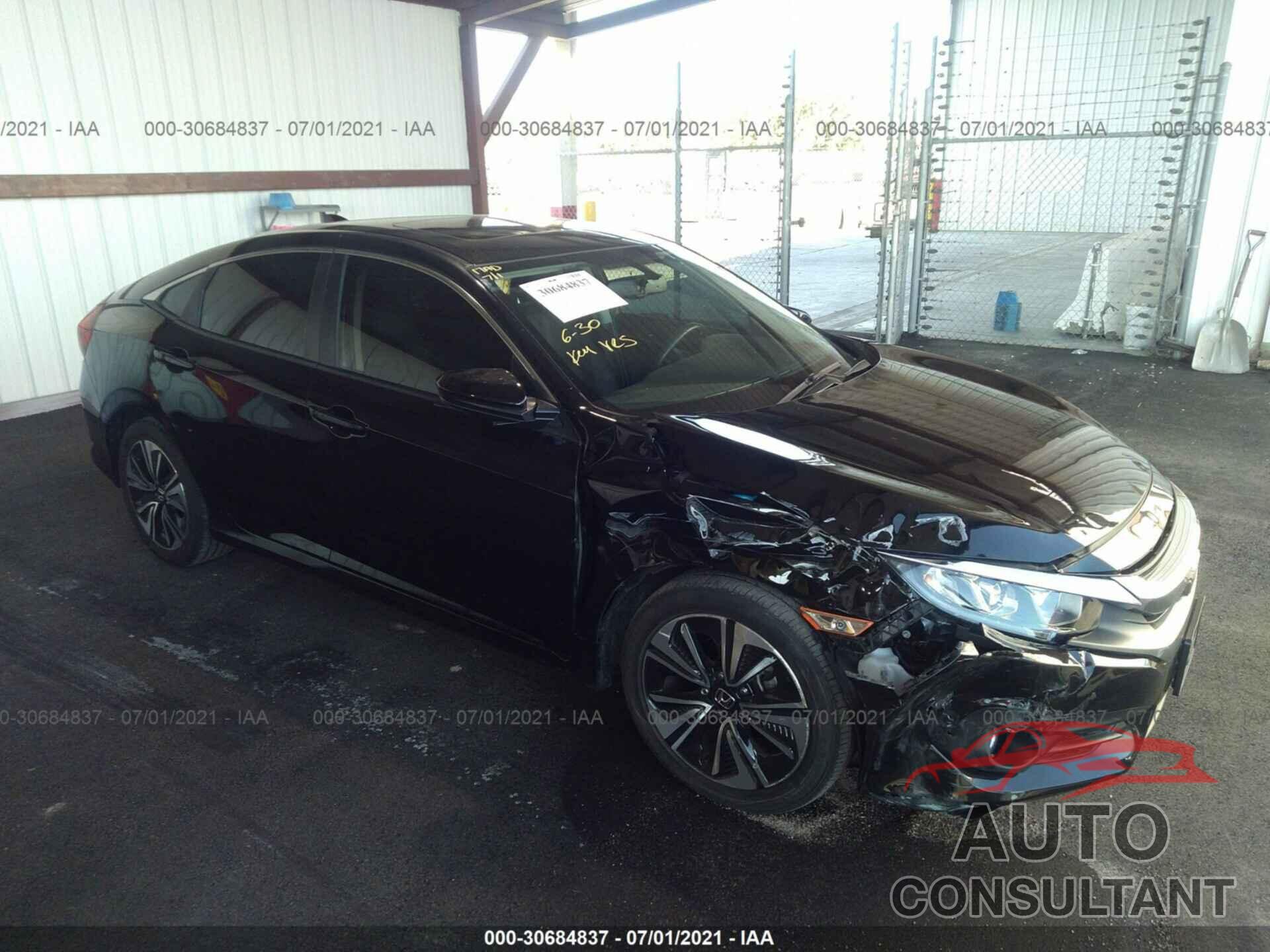 HONDA CIVIC SEDAN 2018 - 19XFC1F70JE201305