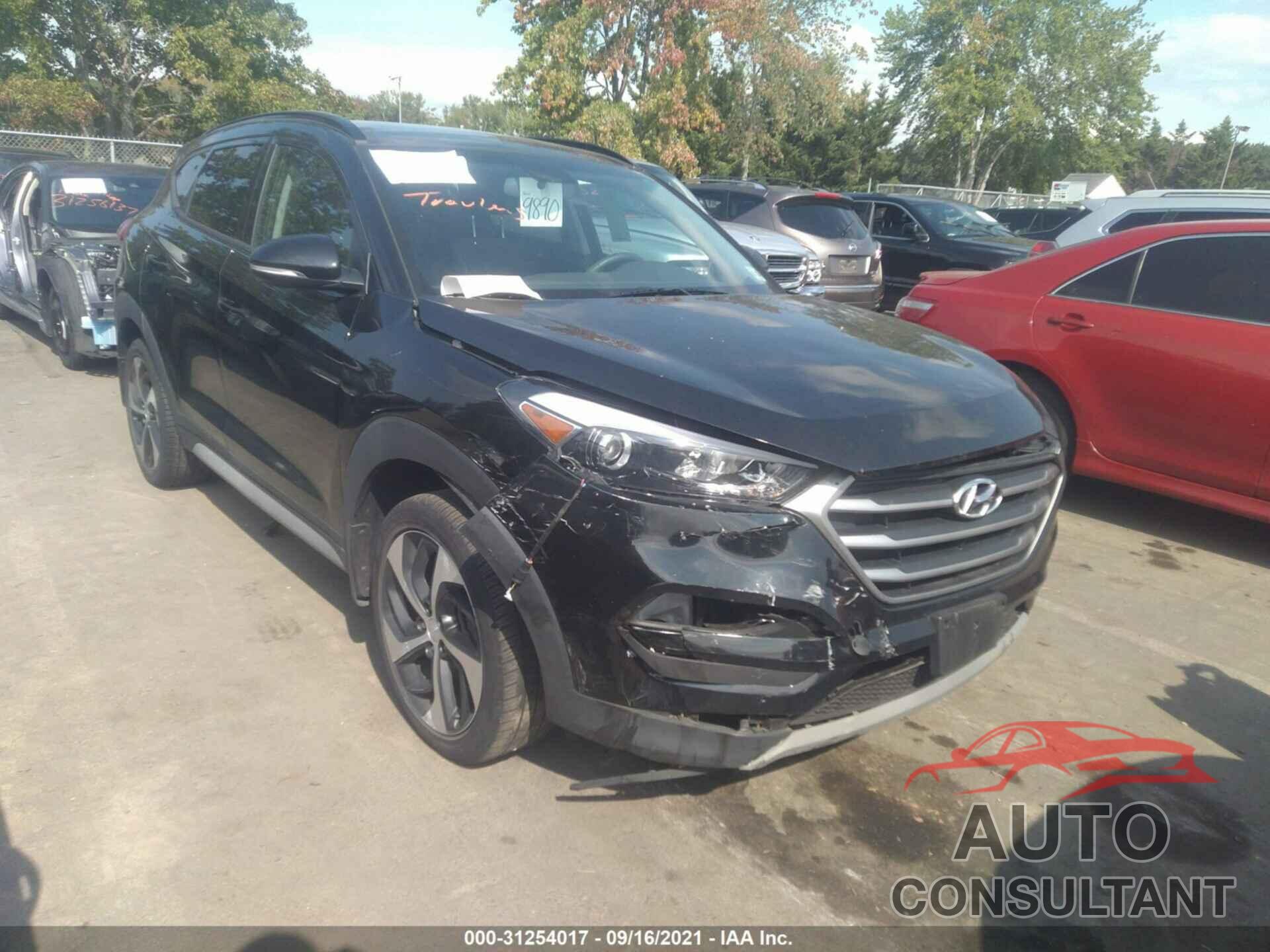 HYUNDAI TUCSON 2018 - KM8J33A29JU758387