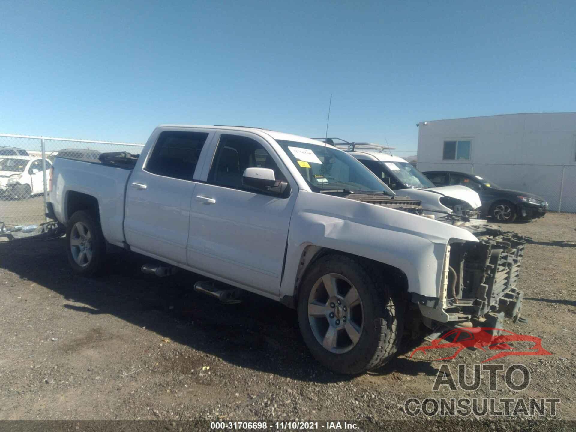 CHEVROLET SILVERADO 1500 2018 - 3GCUKRER4JG344435