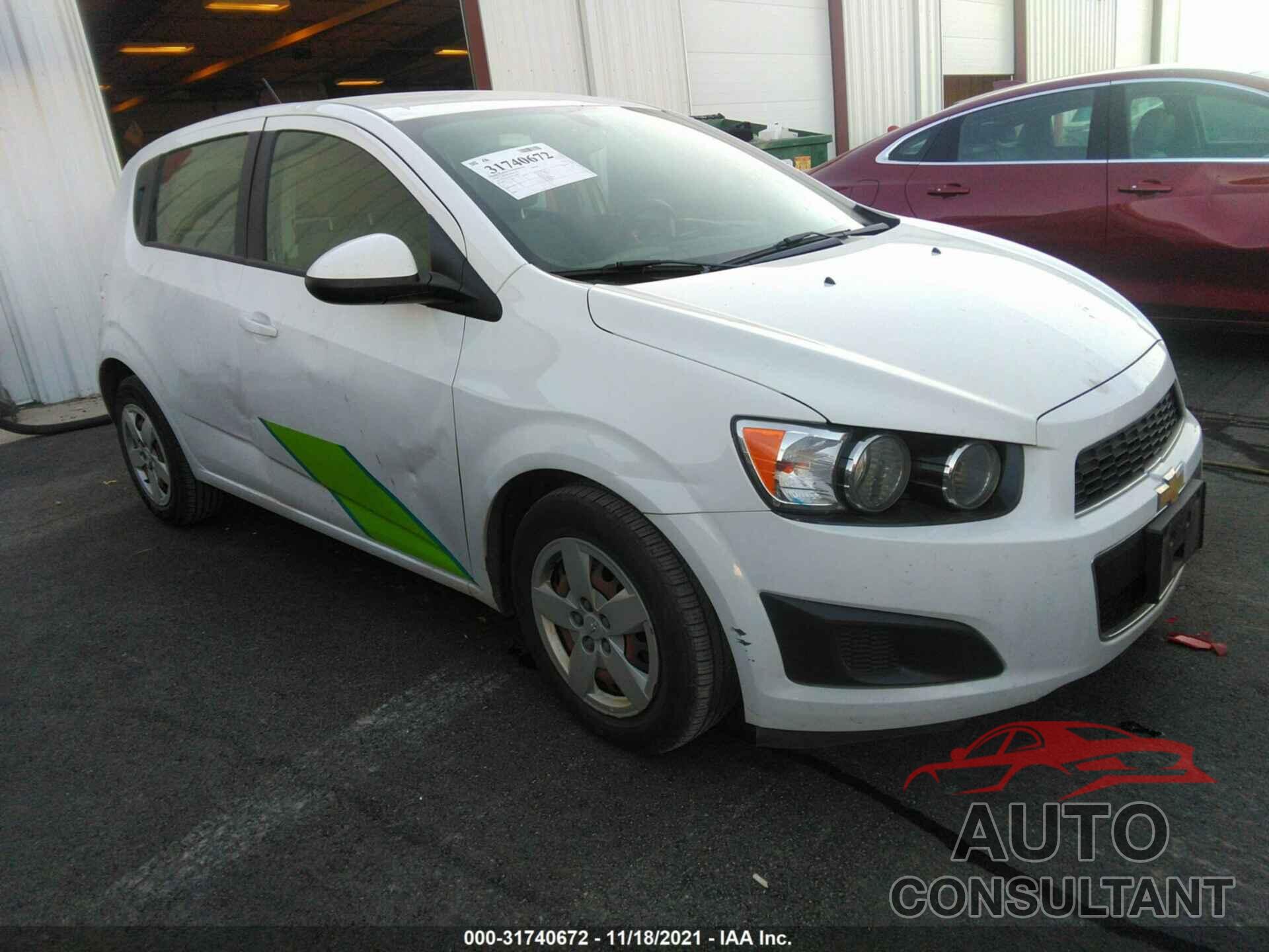 CHEVROLET SONIC 2016 - 1G1JA6SH5G4133890