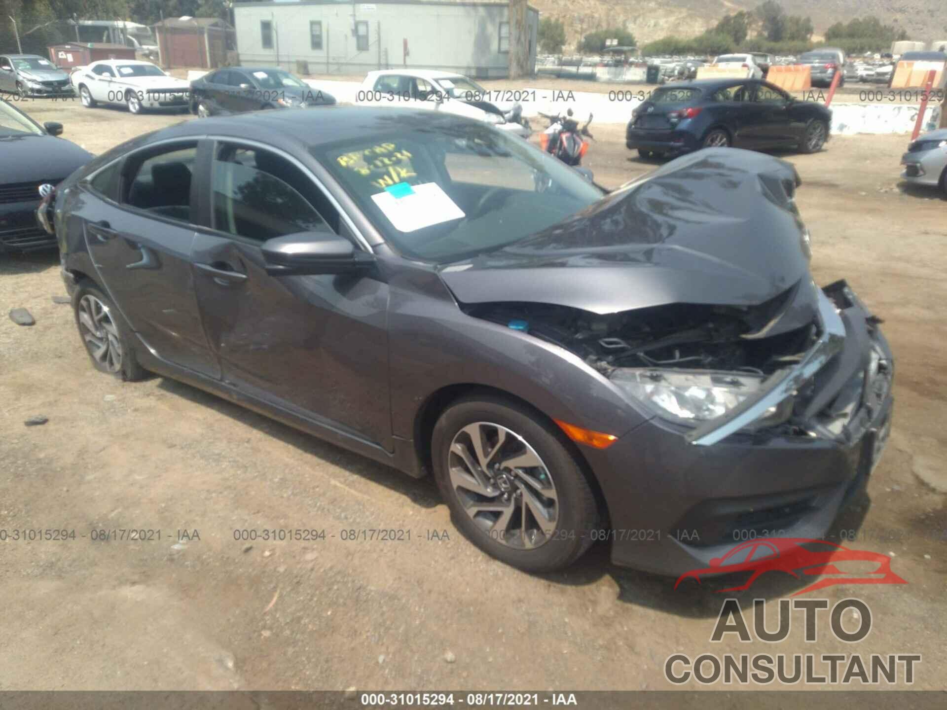 HONDA CIVIC SEDAN 2018 - 19XFC2F74JE014235