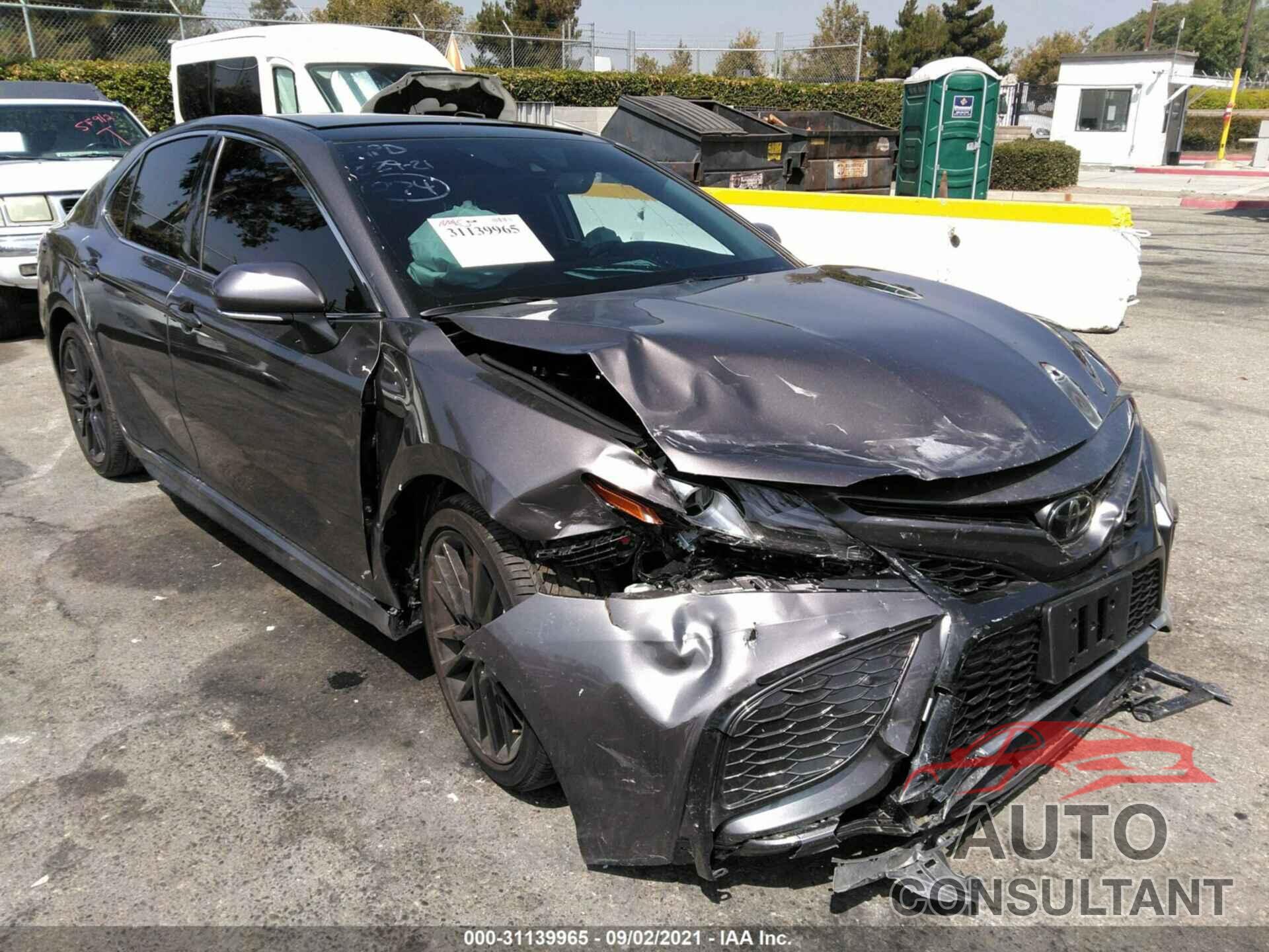 TOYOTA CAMRY 2021 - 4T1K61AK6MU584332