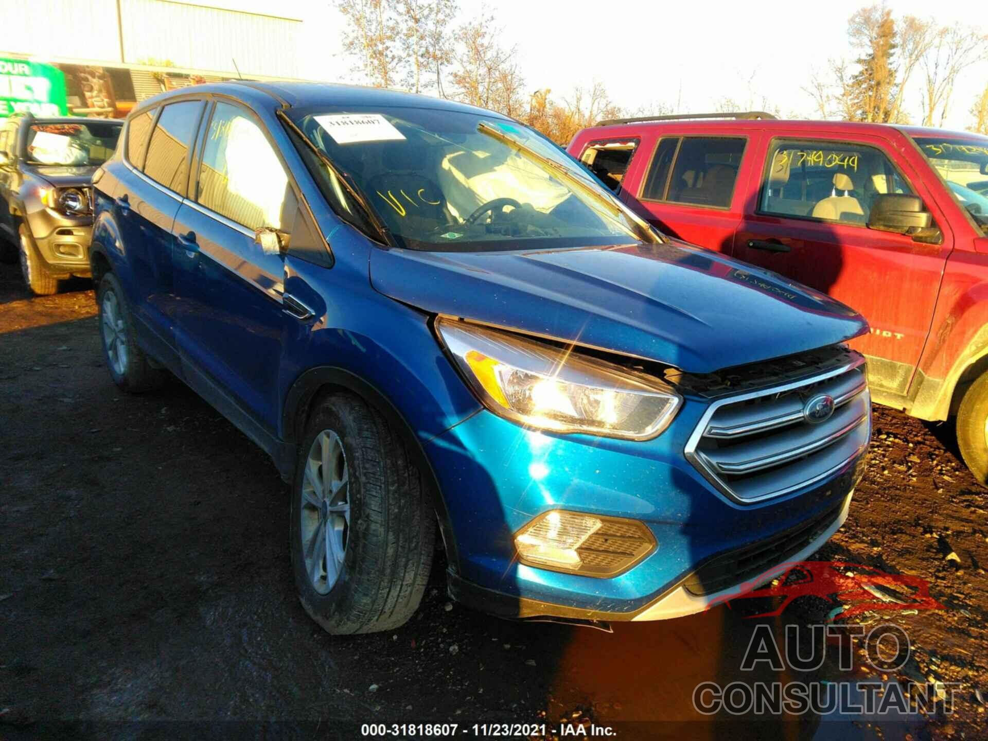 FORD ESCAPE 2017 - 1FMCU0GD1HUB78512