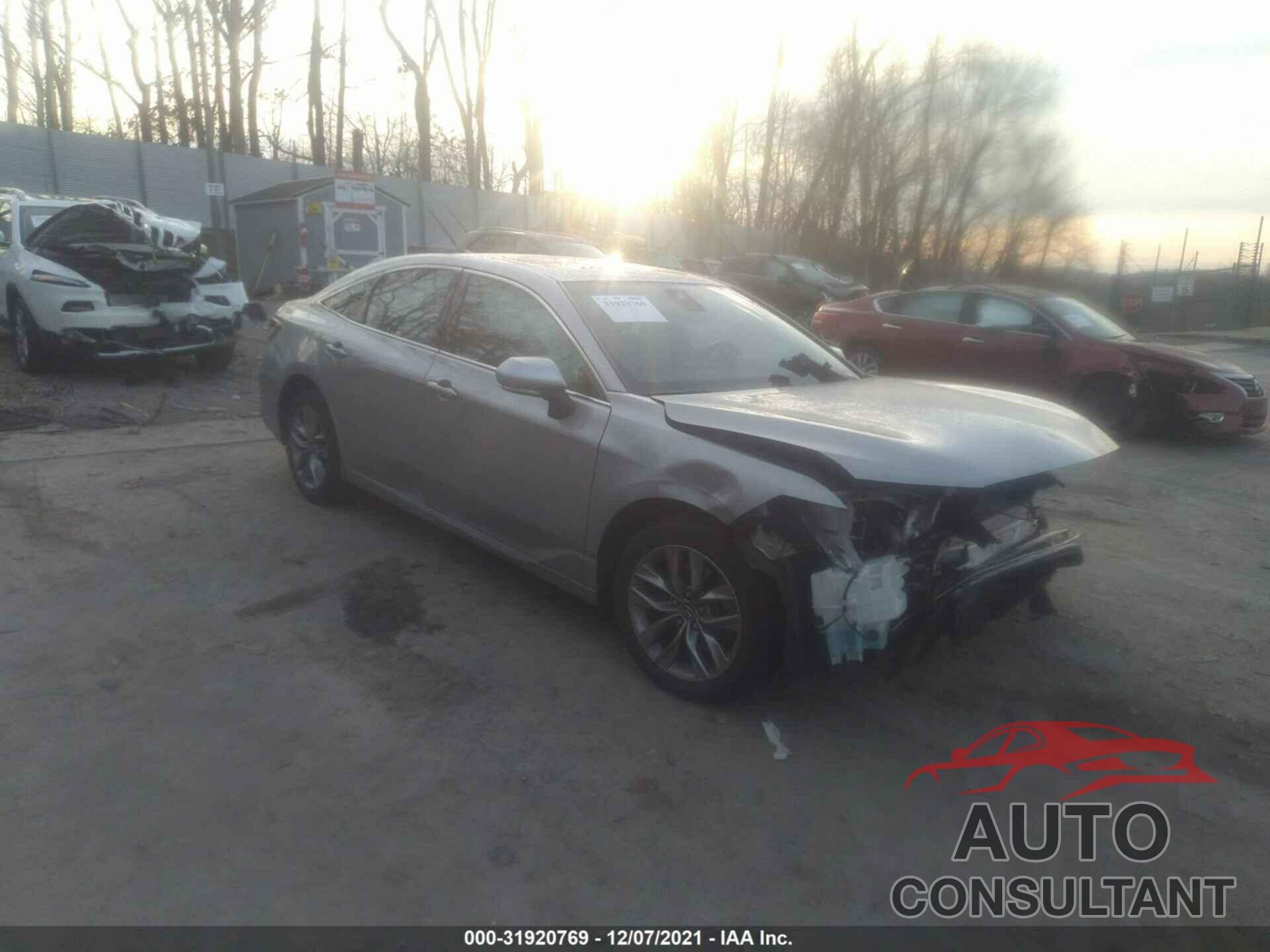 TOYOTA AVALON 2019 - 4T1BZ1FB0KU002741