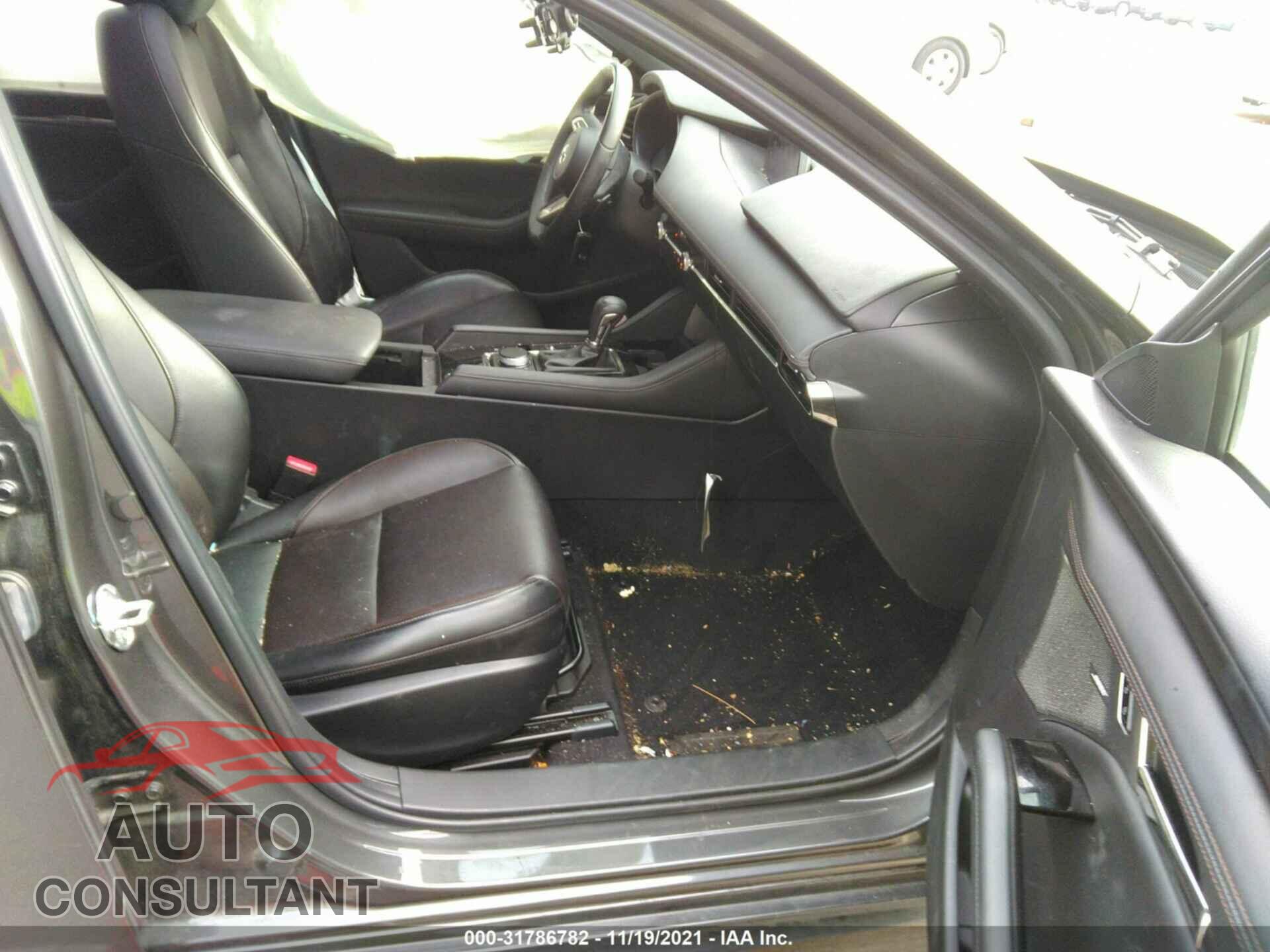 MAZDA MAZDA3 HATCHBACK 2019 - JM1BPANM7K1145992